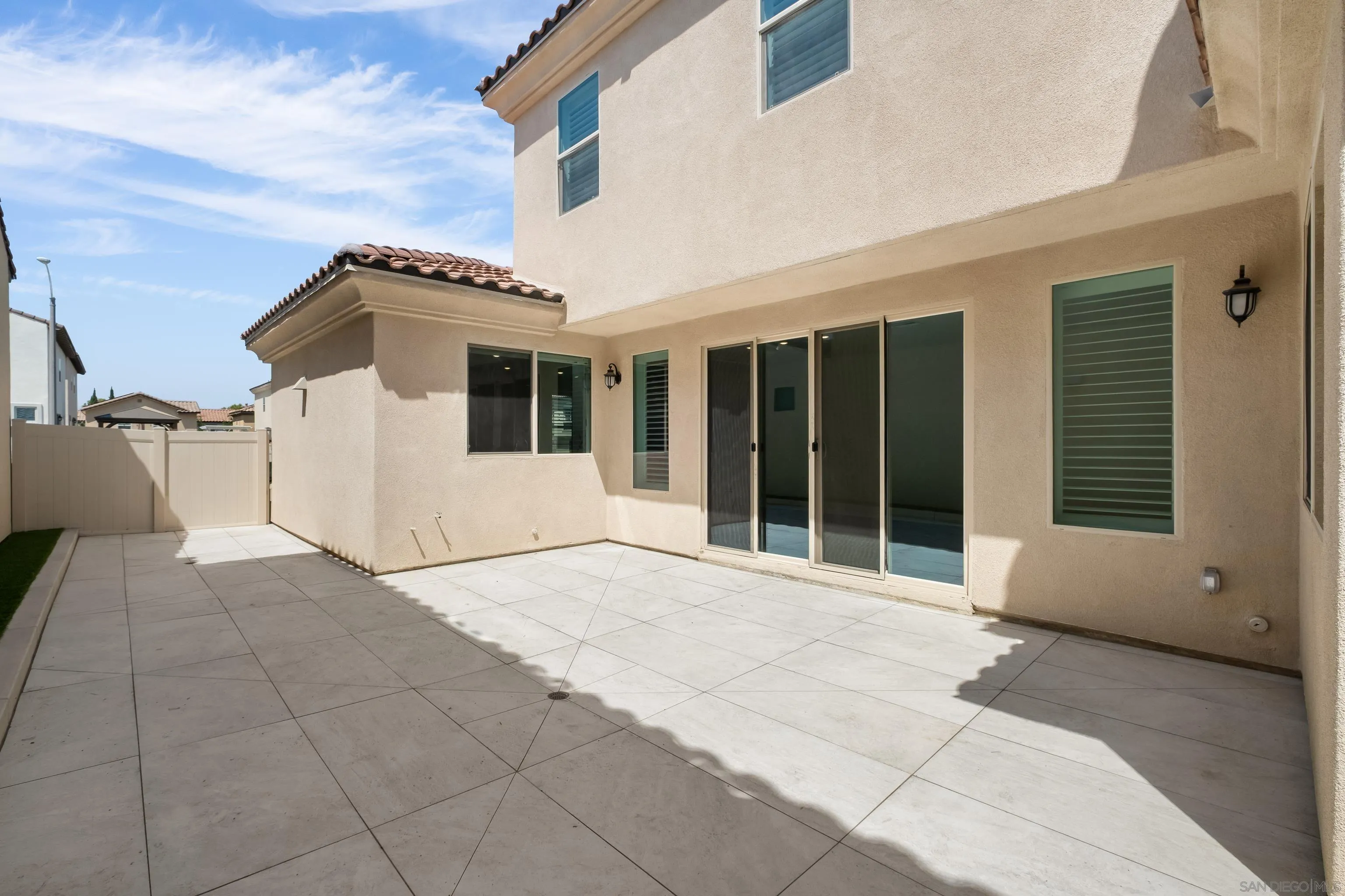 https://cdn.realtyfeed.com/cdn/127/260019065/0065174ccf4b98983ab6a72bf2bbf4da.webp