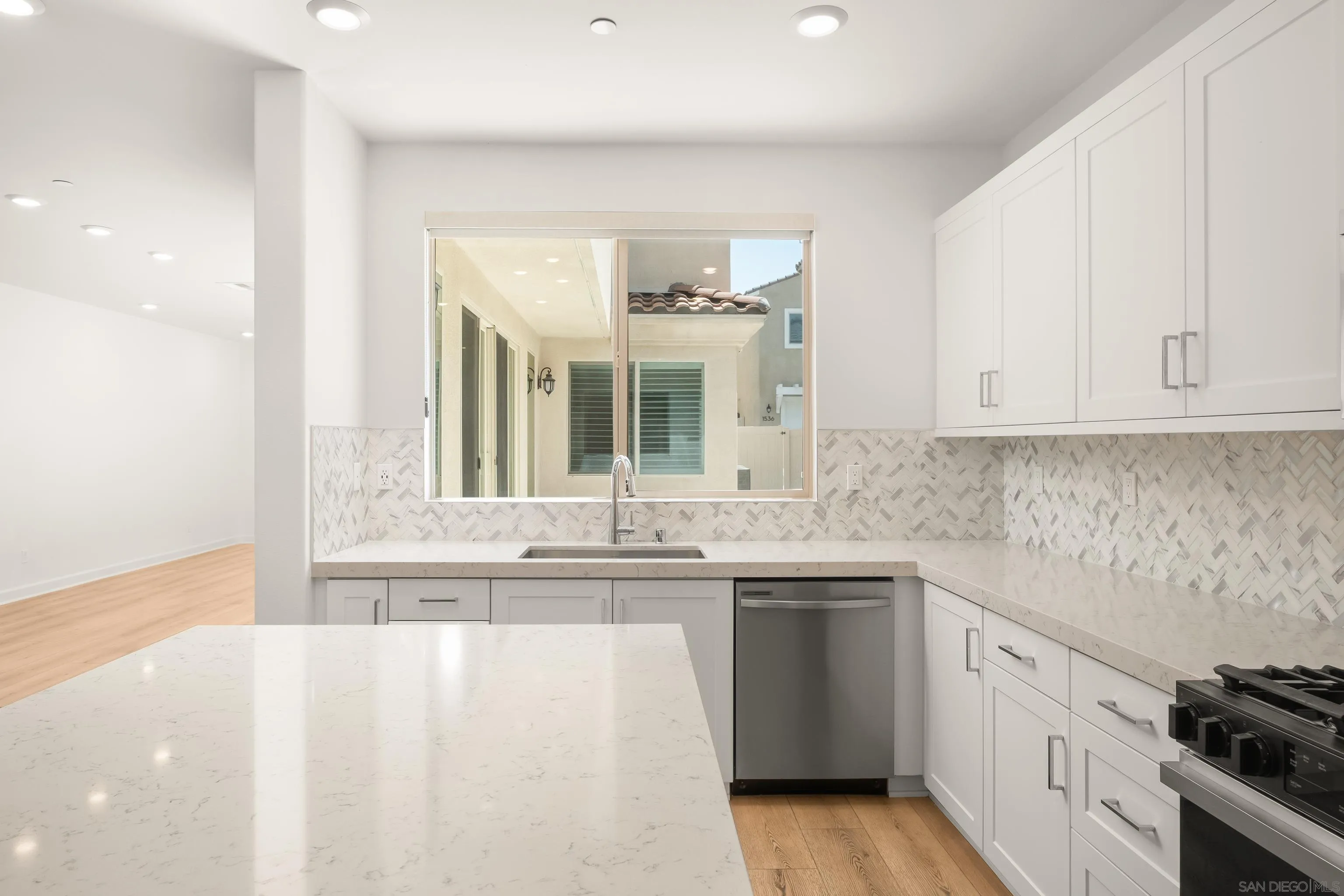 1533 Painted Cave, Chula Vista, CA 91913 - Photo 5 of 50, Chula Vista, CA
