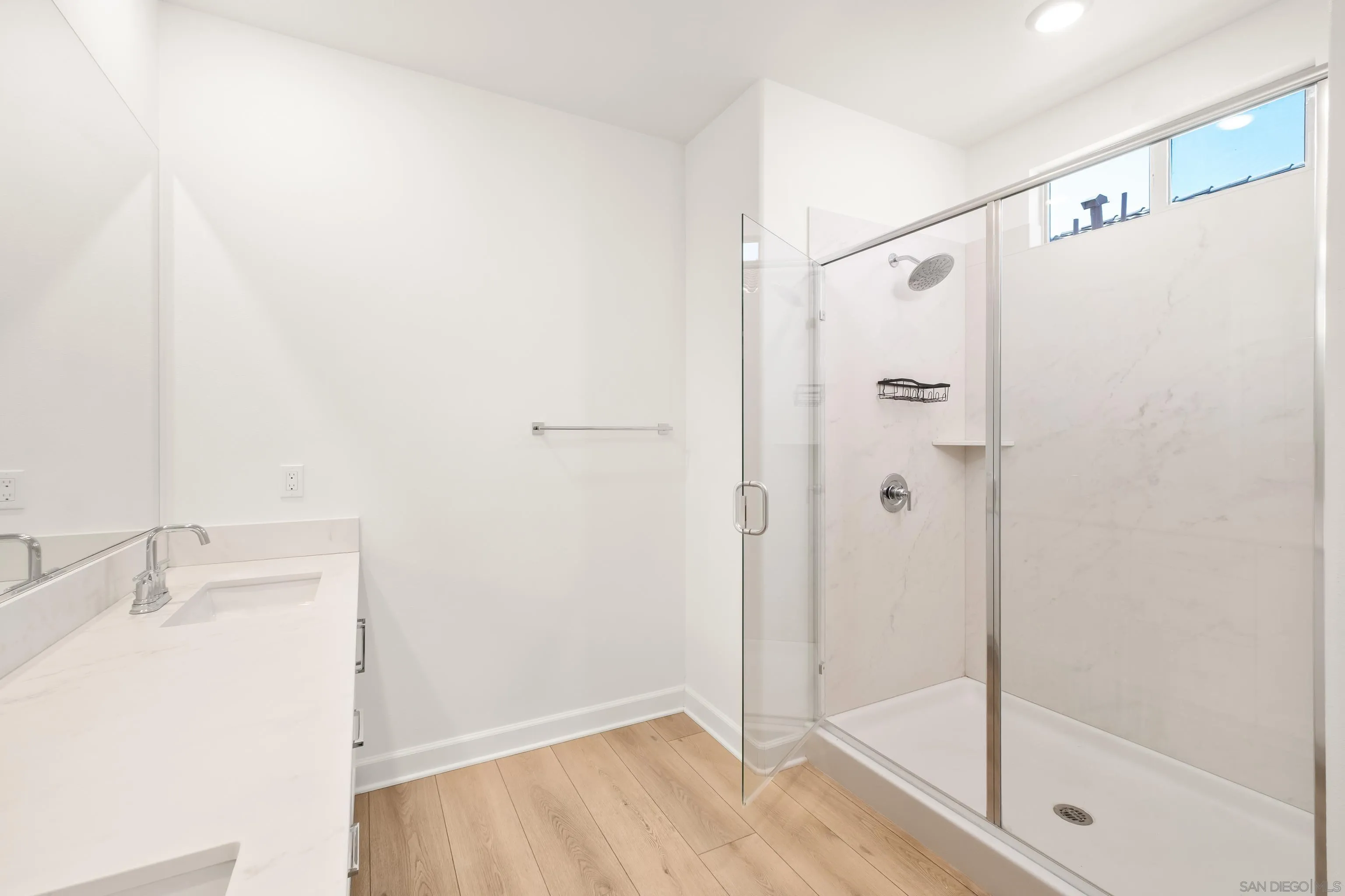 https://cdn.realtyfeed.com/cdn/127/260019065/de4631c4ad73b5914c93e23ae6b341dc.webp