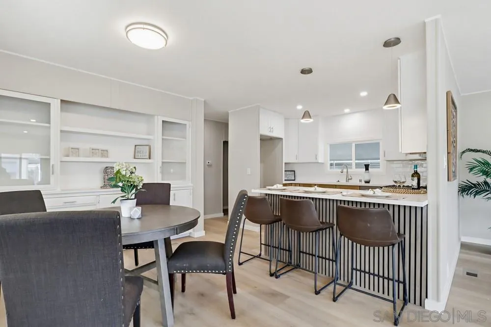 https://cdn.realtyfeed.com/cdn/127/260019070/5dd129c2c1458594aa820731322a65f2.webp
