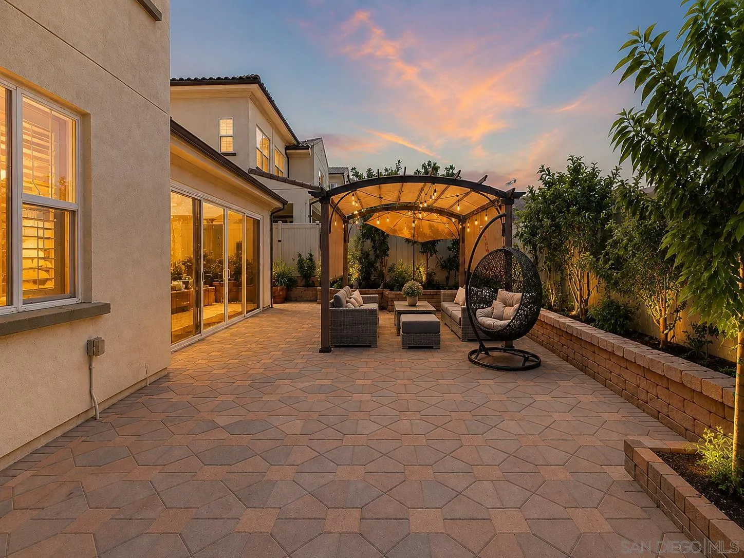 https://cdn.realtyfeed.com/cdn/127/260019072/8393b8c15222d4e26f1124e776f8cac9.webp