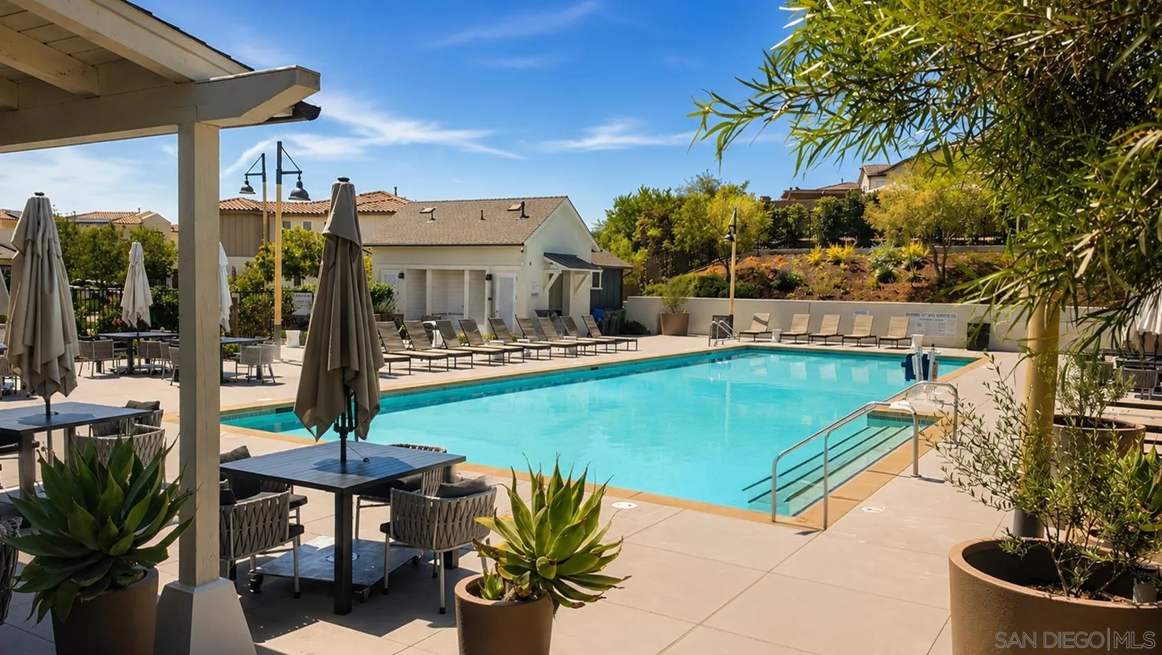 https://cdn.realtyfeed.com/cdn/127/260019072/d176573e6eb573e247587fb5c2087aed.webp