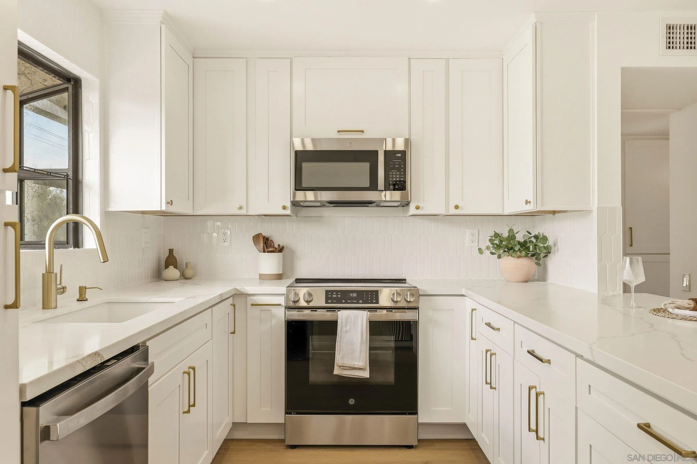 Photo #6: 260019075 Listing: Photo #6