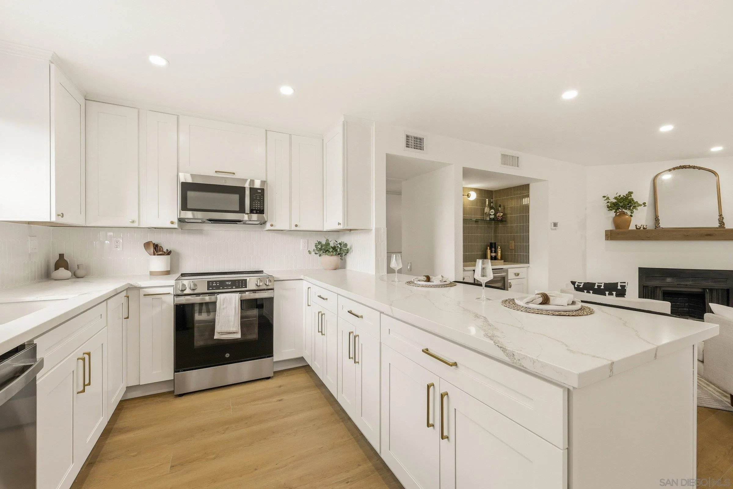 Photo #11: 260019075 Listing: Photo #11