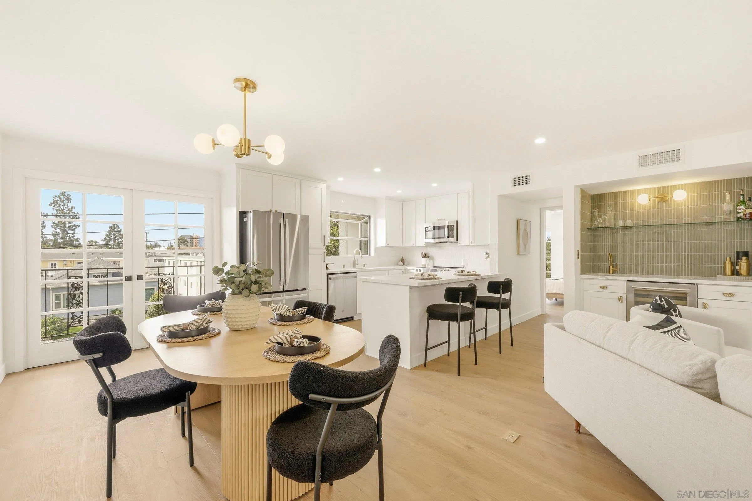 1263 Robinson Unit 13, San Diego, CA 92103 - Main photo, San Diego, CA