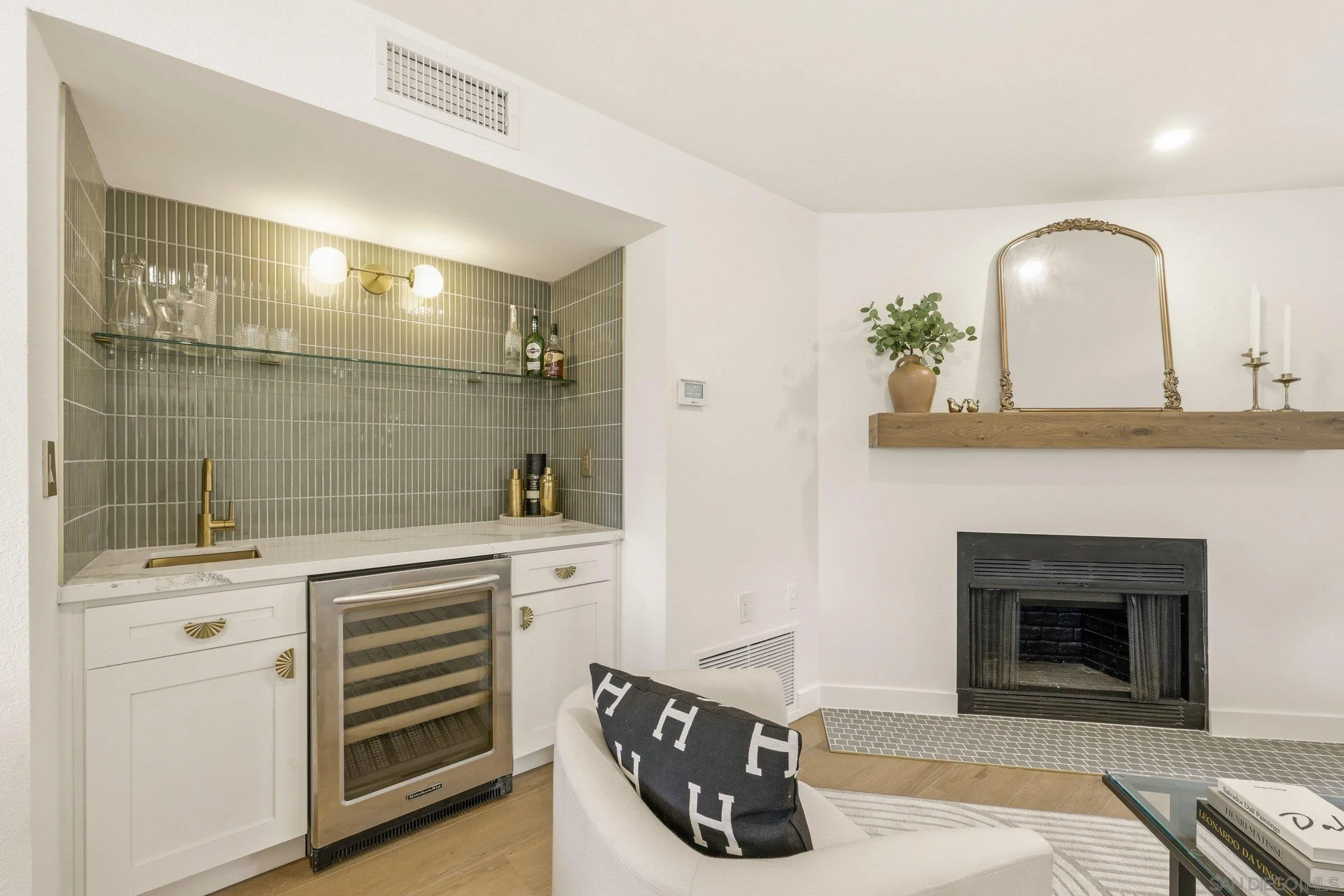 Photo #12: 260019075 Listing: Photo #12