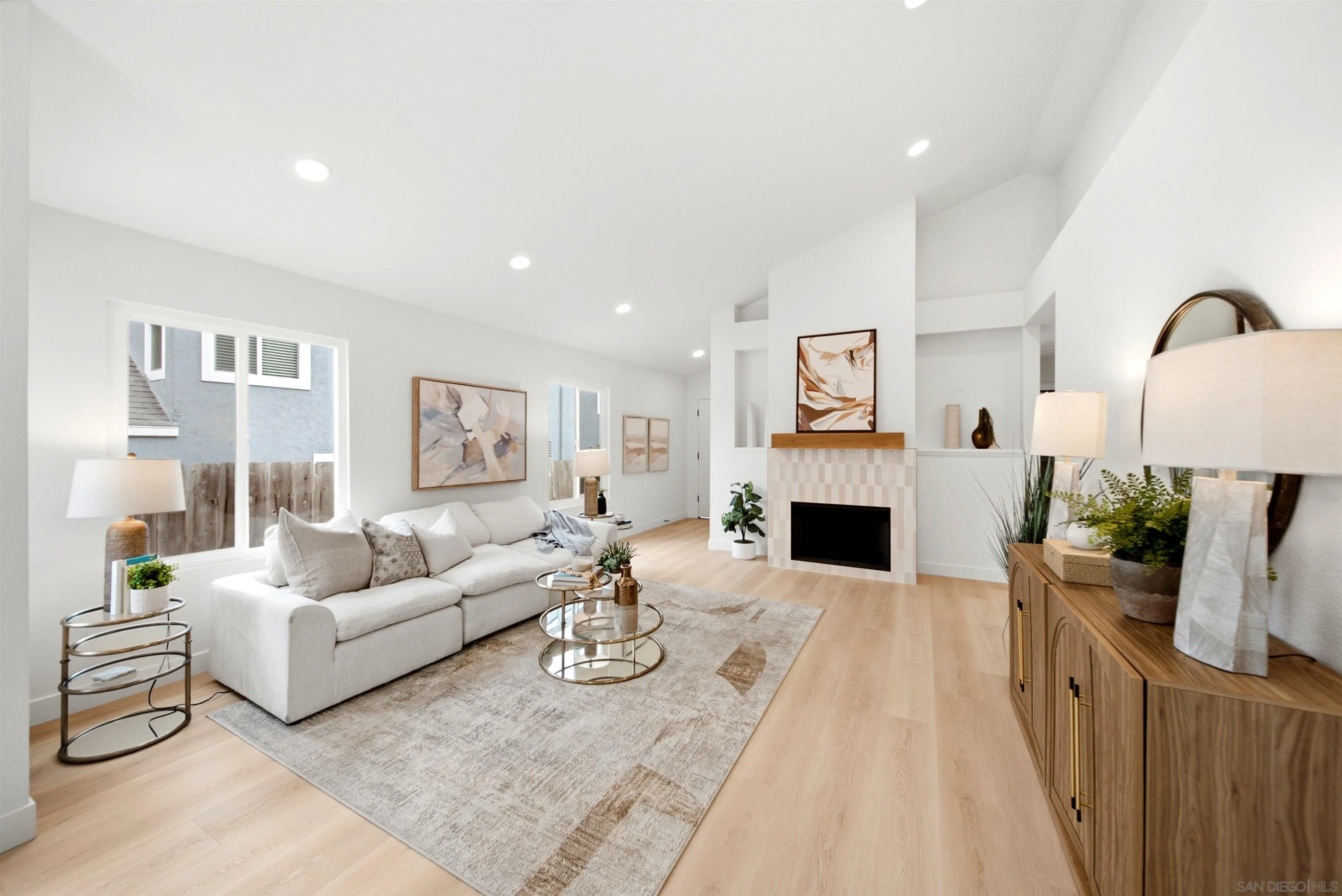 https://cdn.realtyfeed.com/cdn/127/260019076/4aa5b72ebe3d493594f39a1e7e3bc1fa.webp