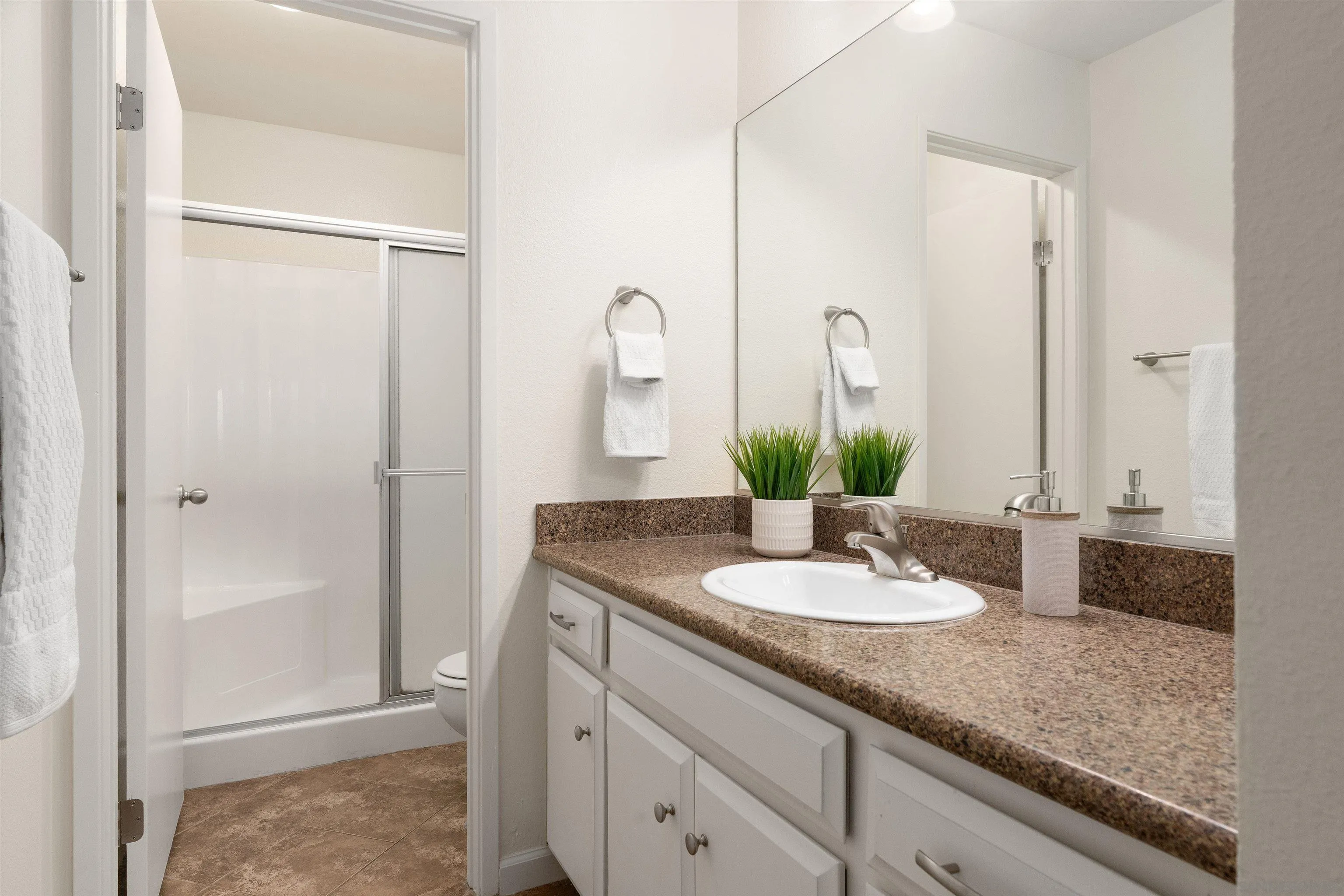 Photo #38: 260019077 Listing: Photo #38