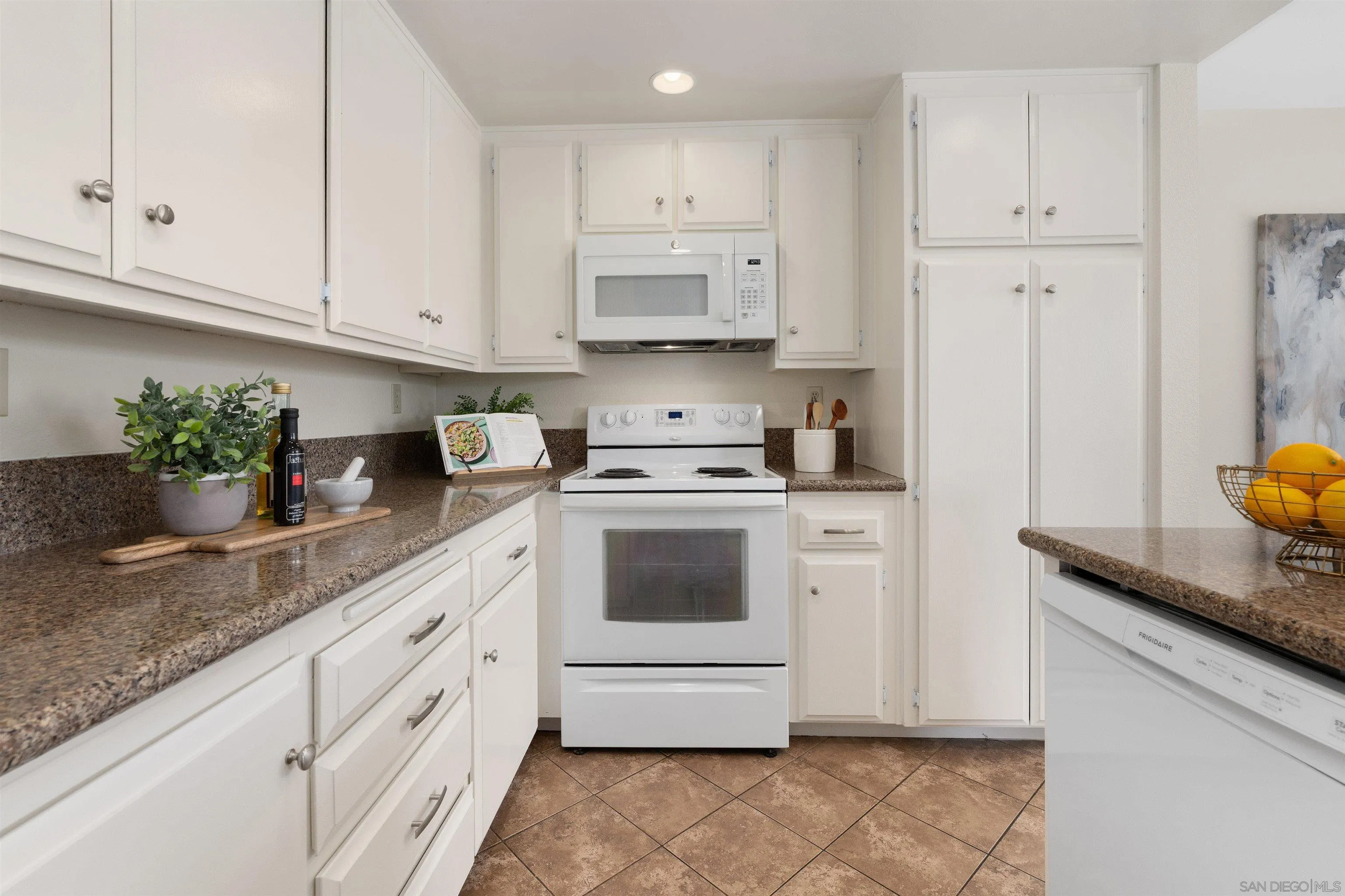Photo #27: 260019077 Listing: Photo #27