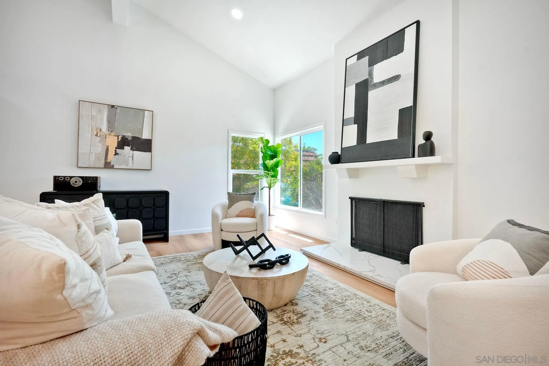 https://cdn.realtyfeed.com/cdn/127/260019079/70e589e977457fb1d63451b61b8b8b14.webp