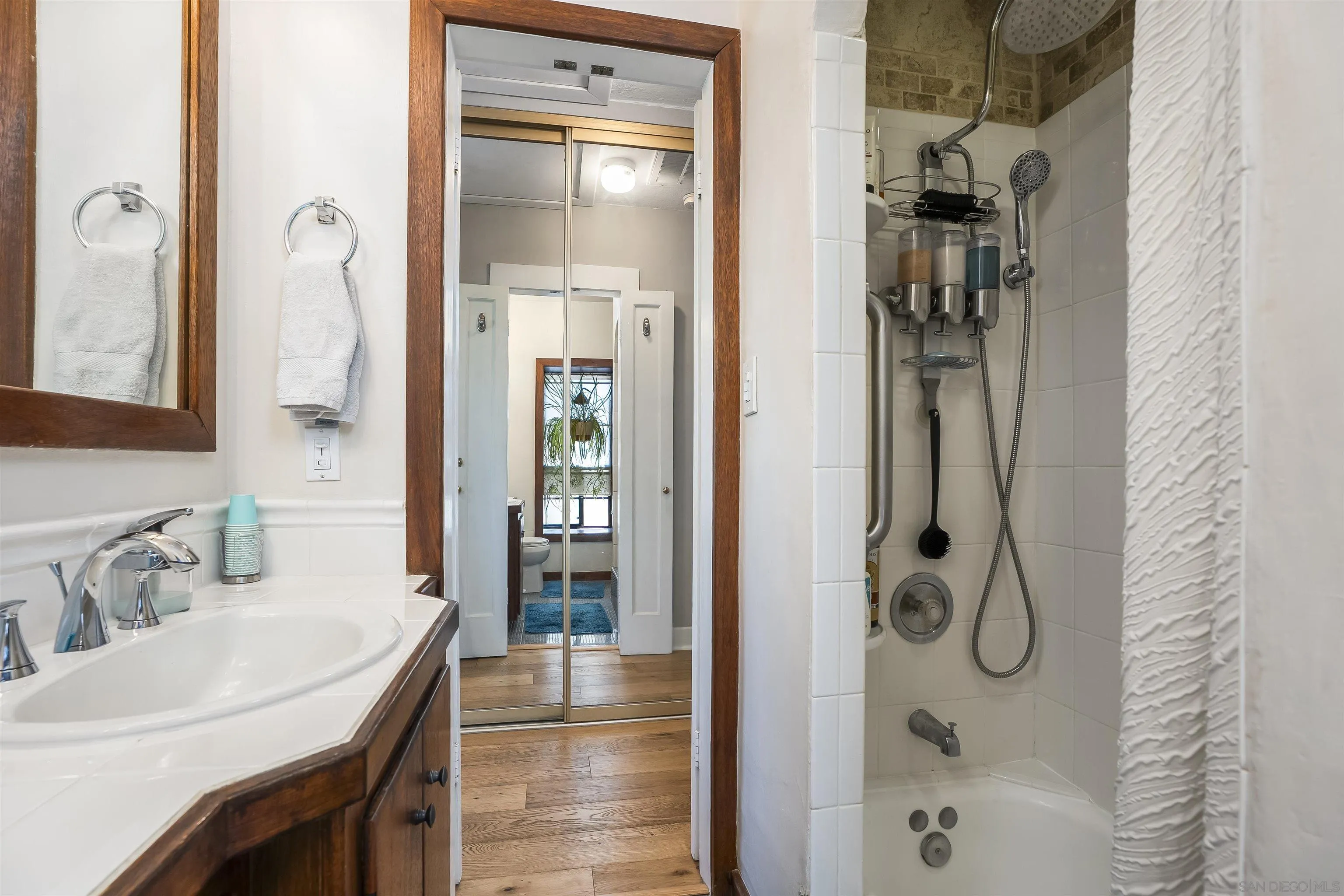 https://cdn.realtyfeed.com/cdn/127/260019081/0b955919c0d4fc9312247a1de28f13c8.webp