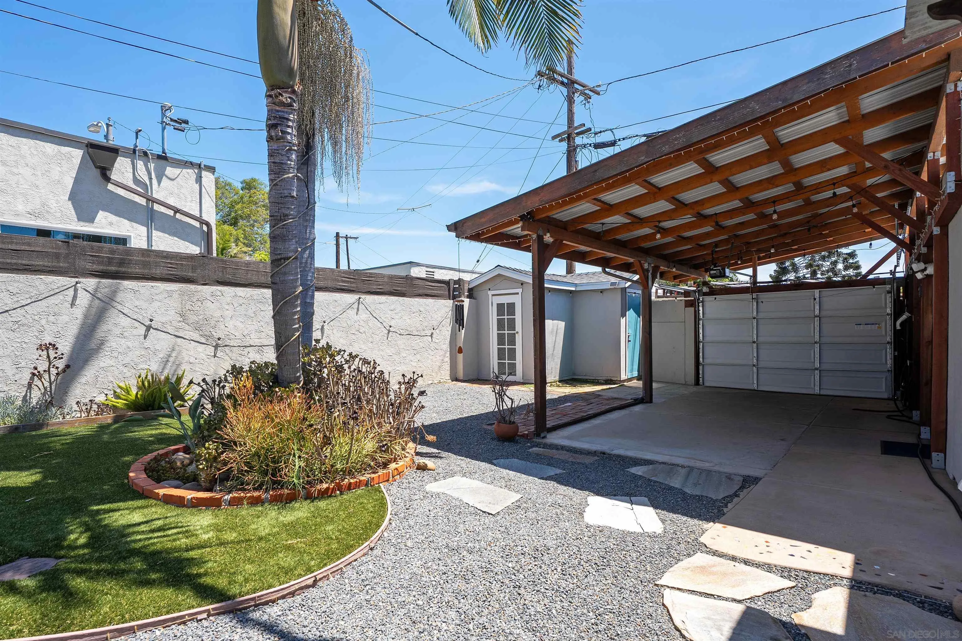 https://cdn.realtyfeed.com/cdn/127/260019081/1a6e52a7b6d753cef74ae46869709e9c.webp