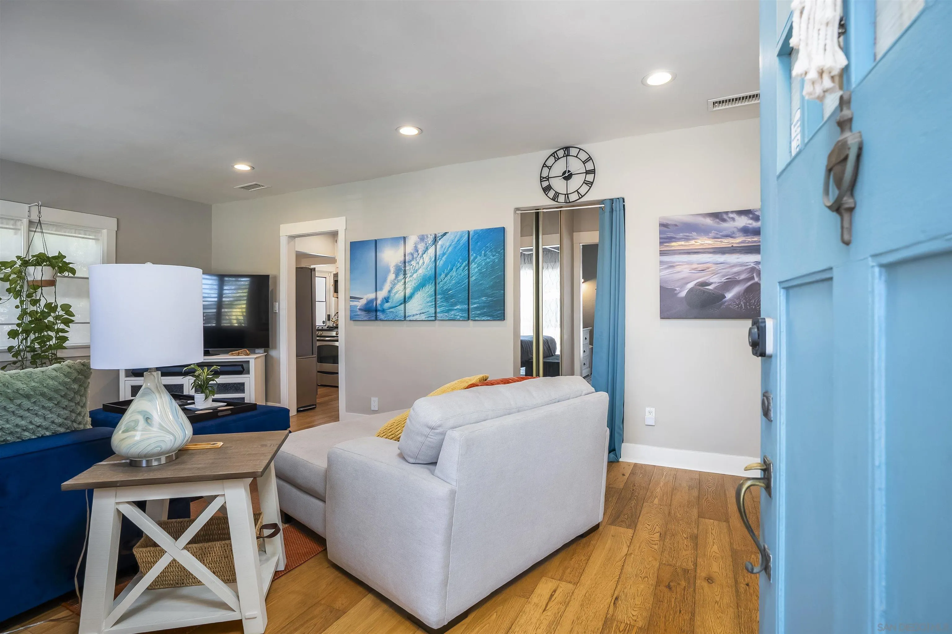 https://cdn.realtyfeed.com/cdn/127/260019081/29290119eae4177dee5d38e6901bf7ce.webp