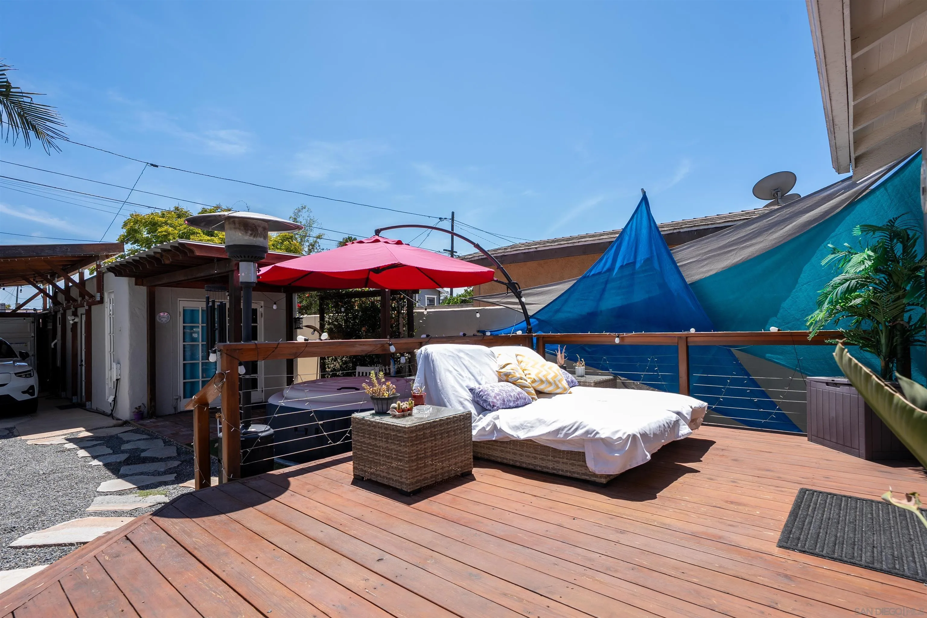 https://cdn.realtyfeed.com/cdn/127/260019081/3ff1b4f976293850ed383ed42211e529.webp