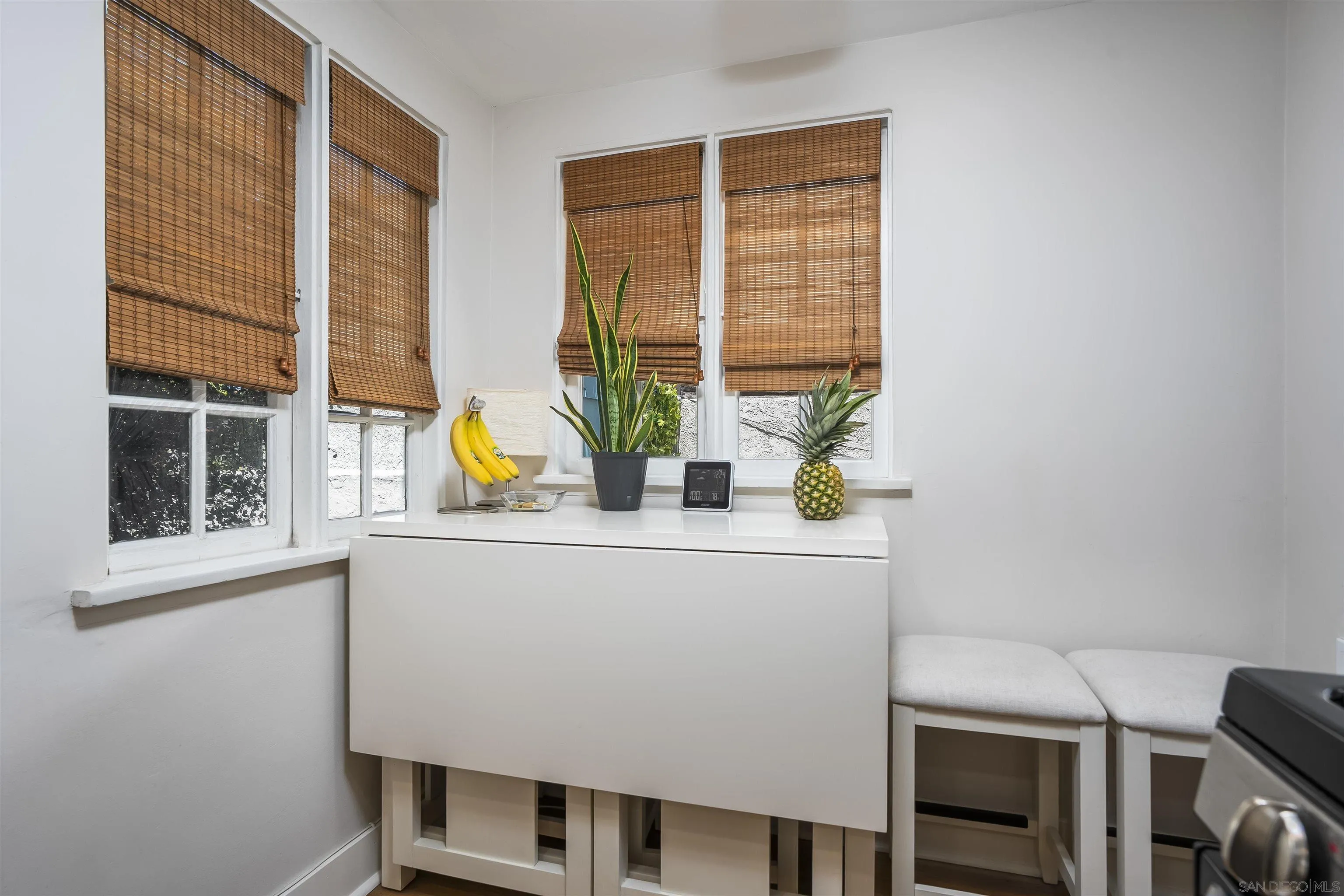 https://cdn.realtyfeed.com/cdn/127/260019081/dde2dfa39f22d9b188427cdce334cd24.webp