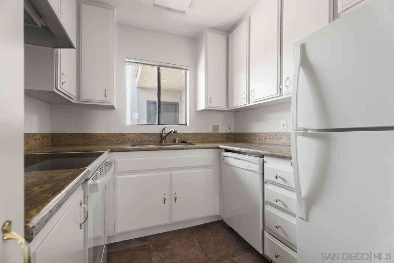 https://cdn.realtyfeed.com/cdn/127/260019084/06a723cf08203ce45cf56fd8ce0b0c22.webp
