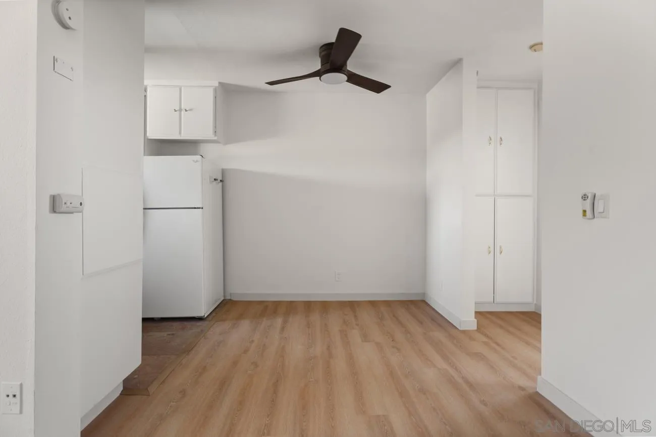 https://cdn.realtyfeed.com/cdn/127/260019084/2ca95ca5f753baa22638b28c25bd278e.webp