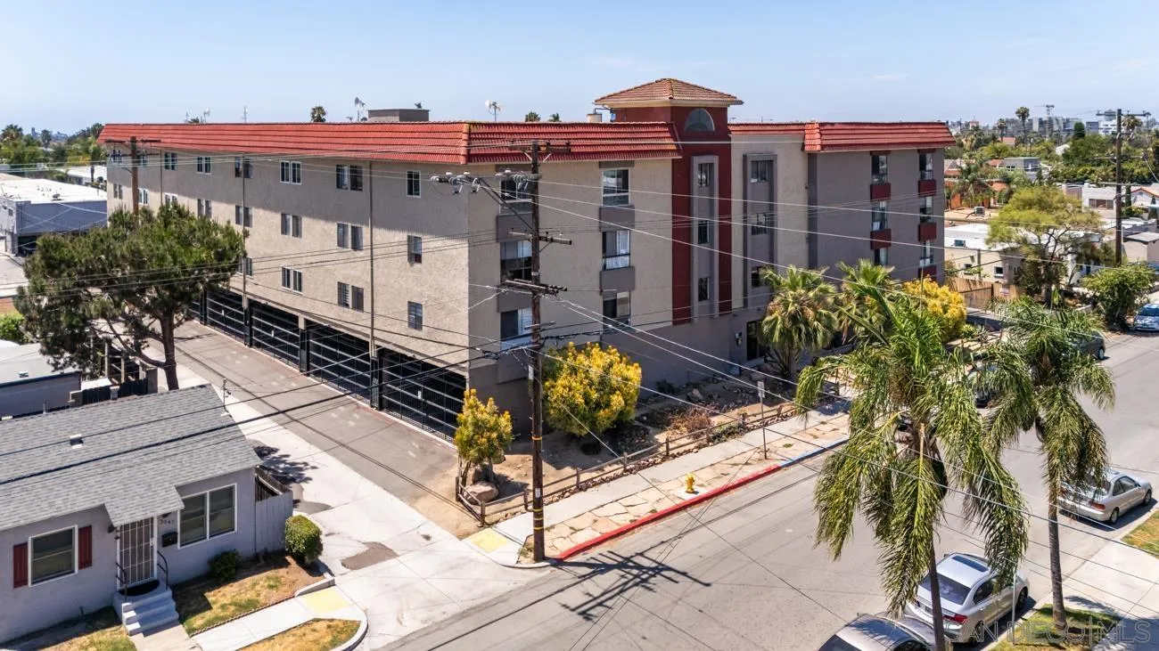 https://cdn.realtyfeed.com/cdn/127/260019084/62ac2b591d433c0117cbb10429b3deb8.webp