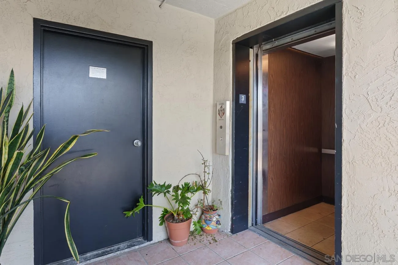 https://cdn.realtyfeed.com/cdn/127/260019084/ef59383f599ed0f88dfc6a35a89c02b6.webp