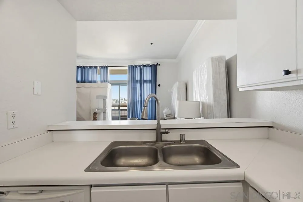 https://cdn.realtyfeed.com/cdn/127/260019085/4449135c90f1e08a49105fe33cfa8a69.webp