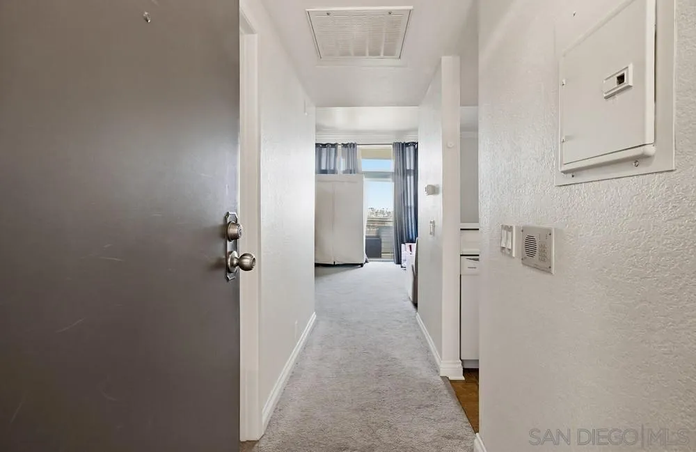 https://cdn.realtyfeed.com/cdn/127/260019085/f8583d45c4ae21c4f3bab2c68e7cf1b9.webp