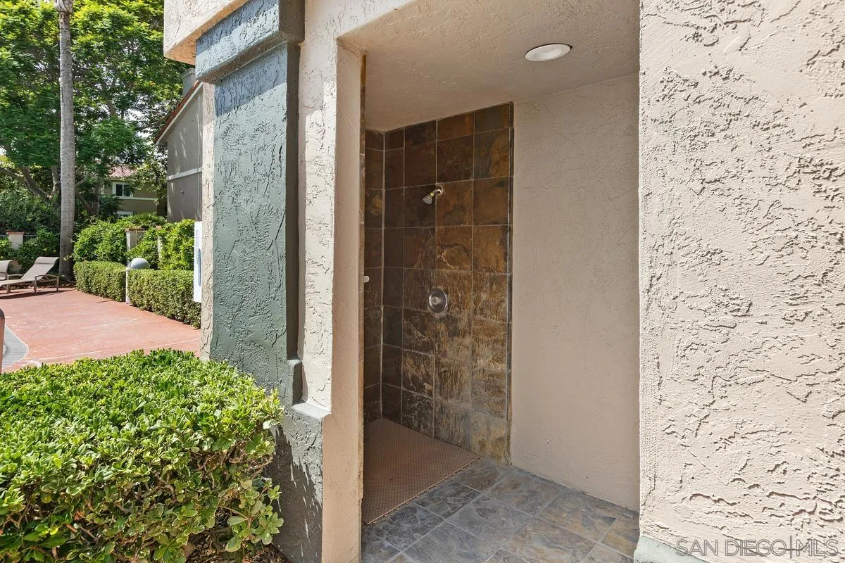 Photo #44: 260019089 Listing: Photo #44