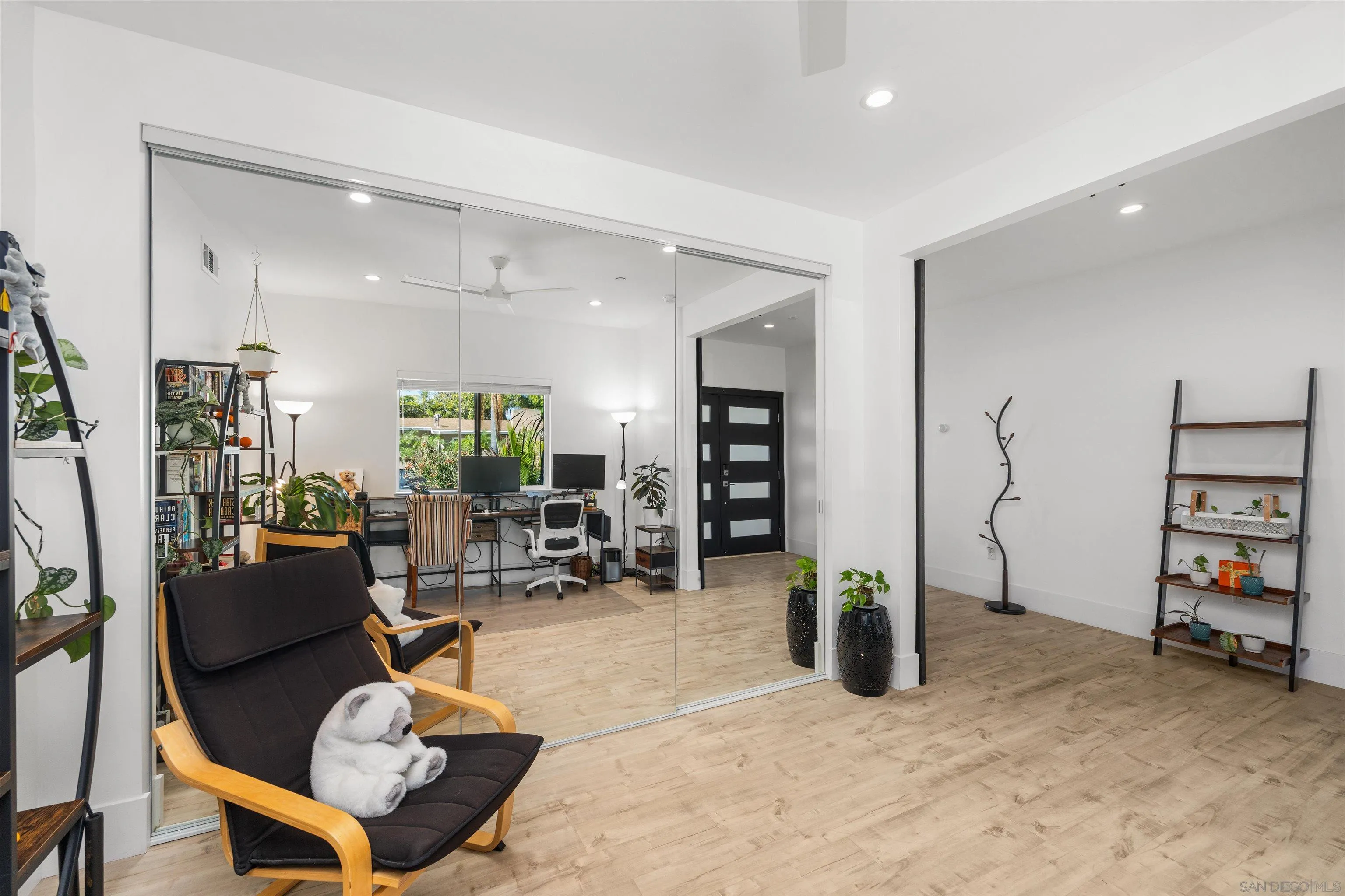 https://cdn.realtyfeed.com/cdn/127/260019091/0db8372095fcae3c1ef630bd4f91920d.webp