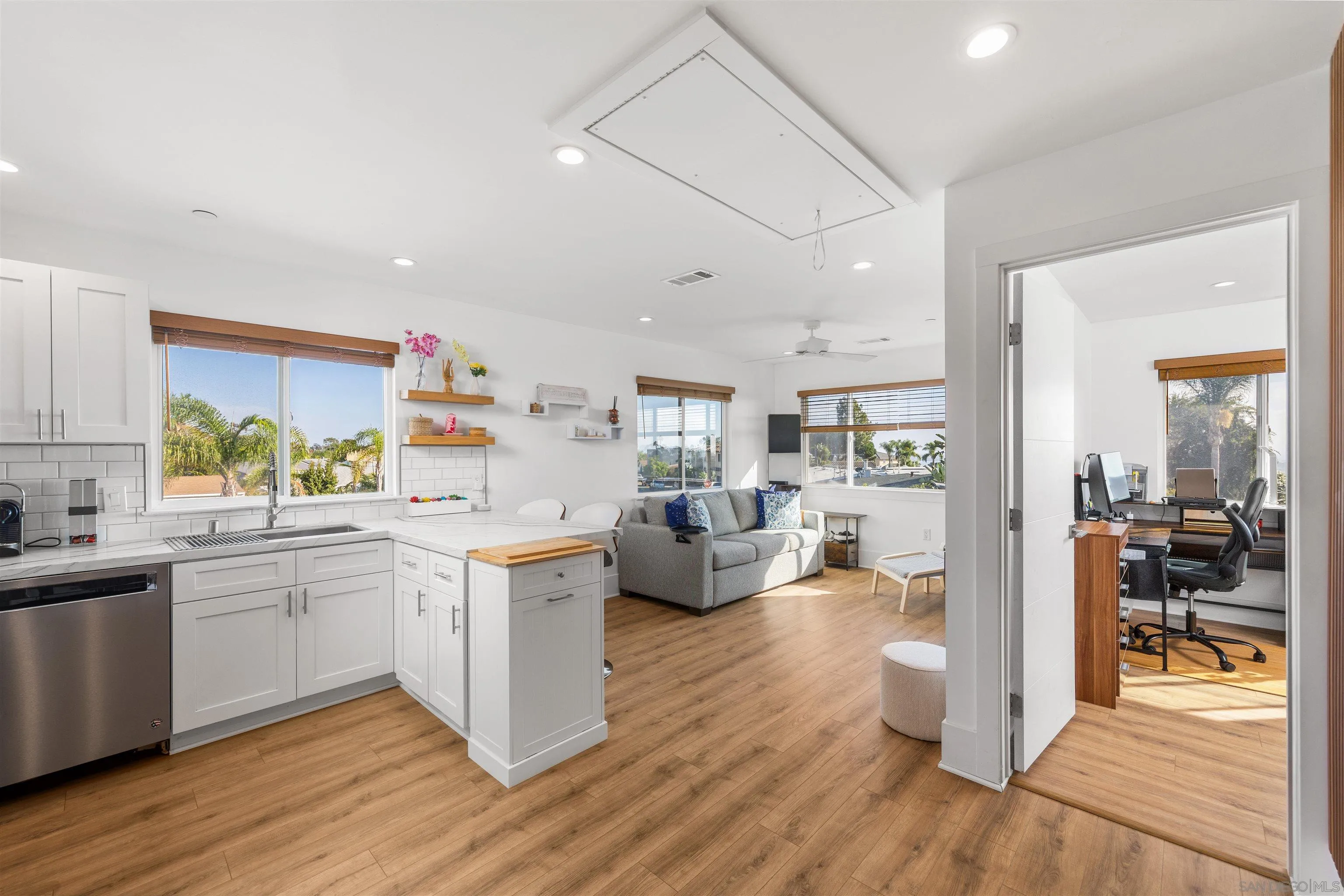 https://cdn.realtyfeed.com/cdn/127/260019091/13630fc8a82b2c040e1d54cdf219c393.webp