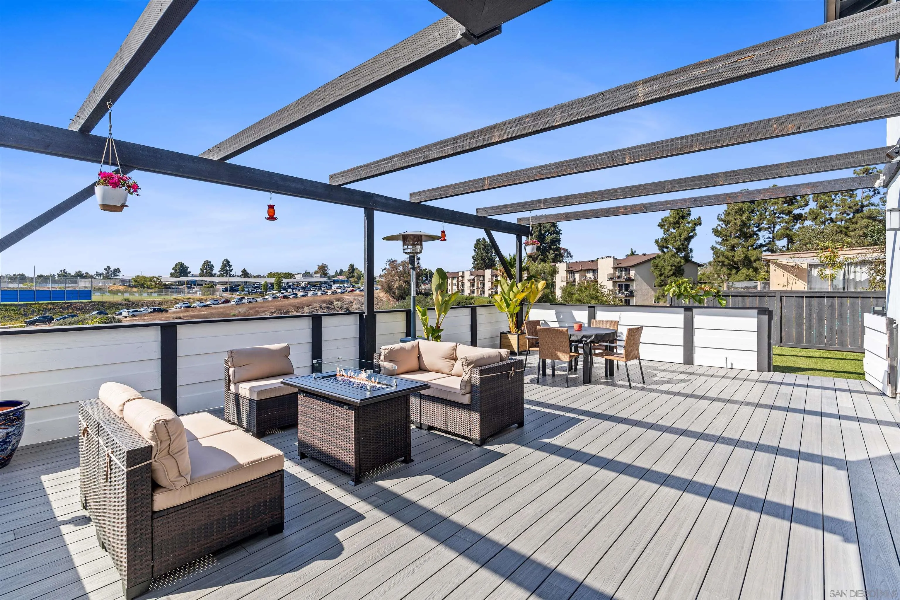 https://cdn.realtyfeed.com/cdn/127/260019091/4267220e50a1d33ffc0f4c4091cf1181.webp