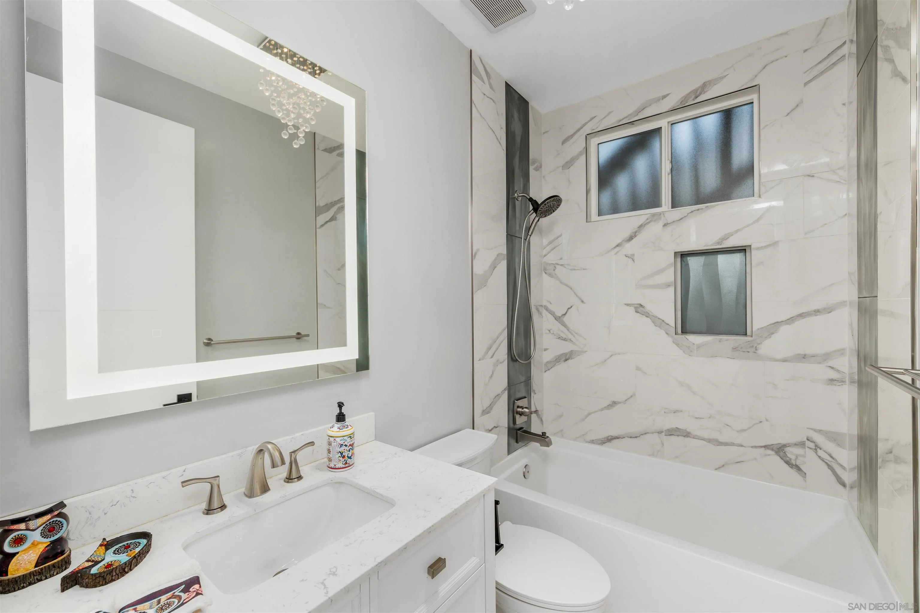 https://cdn.realtyfeed.com/cdn/127/260019091/6e647147a1f80f4af8f78b630589a77b.webp