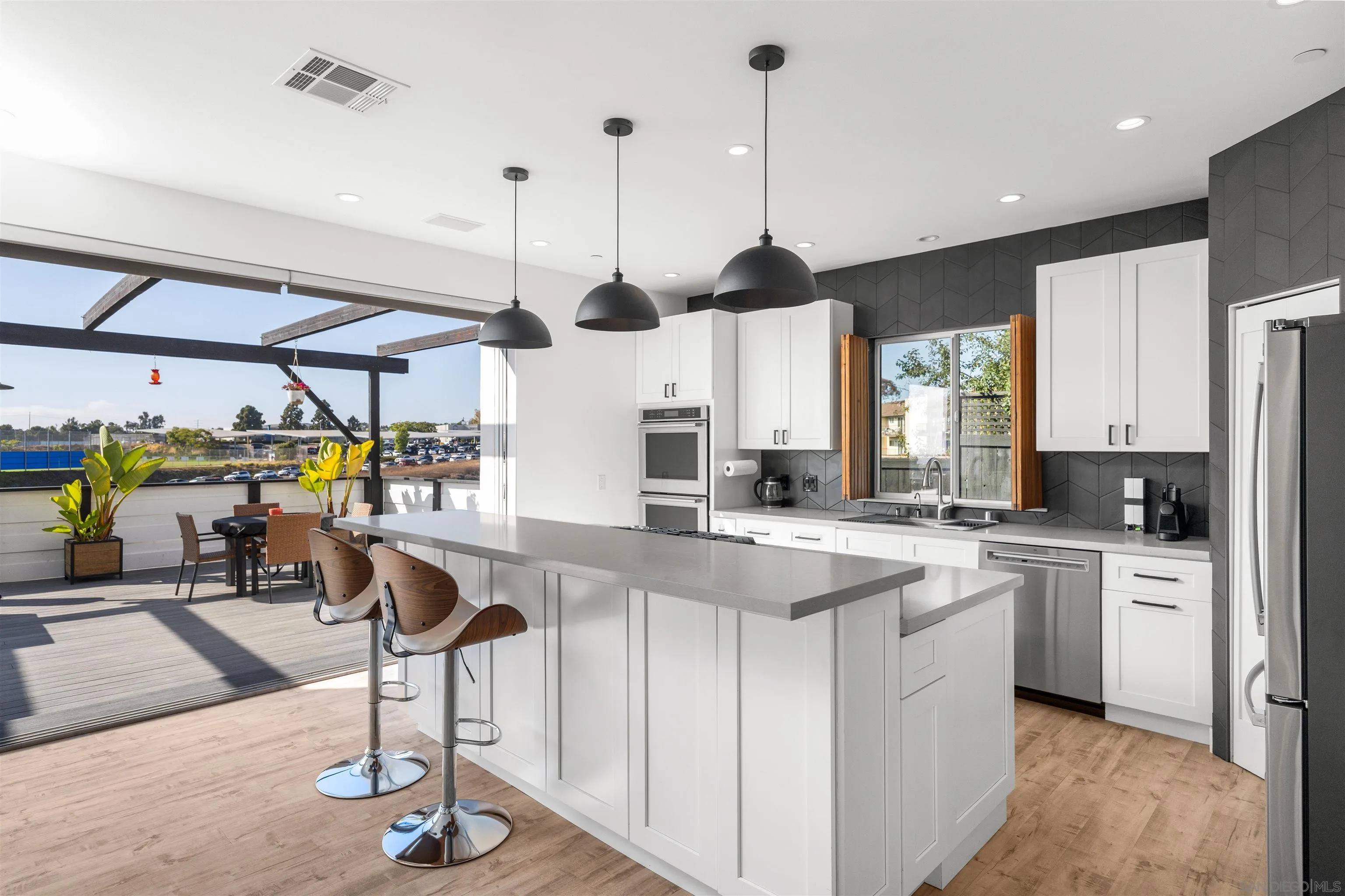 https://cdn.realtyfeed.com/cdn/127/260019091/c1abe05460717ce7762e3a18595fe758.webp