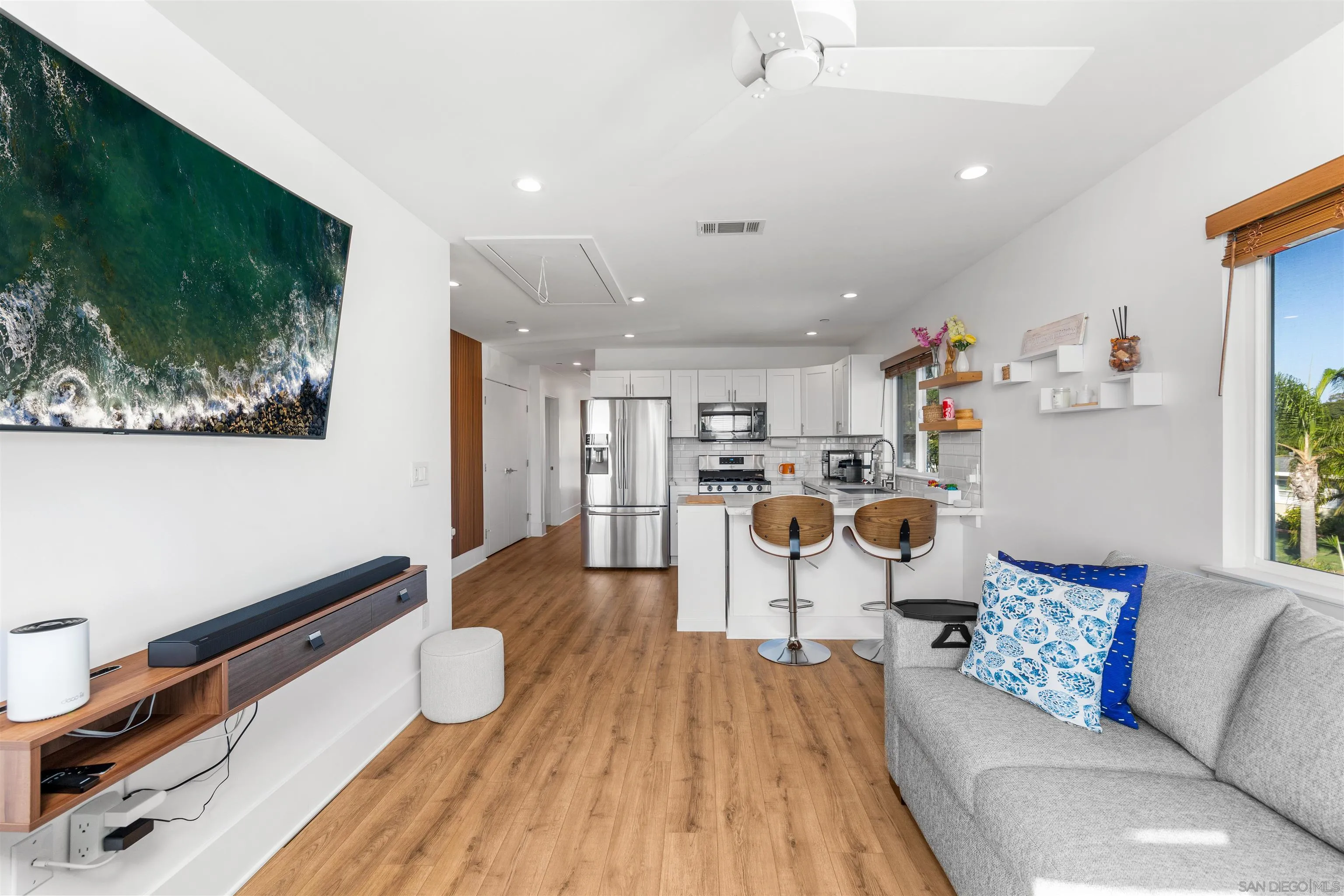 https://cdn.realtyfeed.com/cdn/127/260019091/c6efa641a6b90765fe9a803c19fdbe7c.webp
