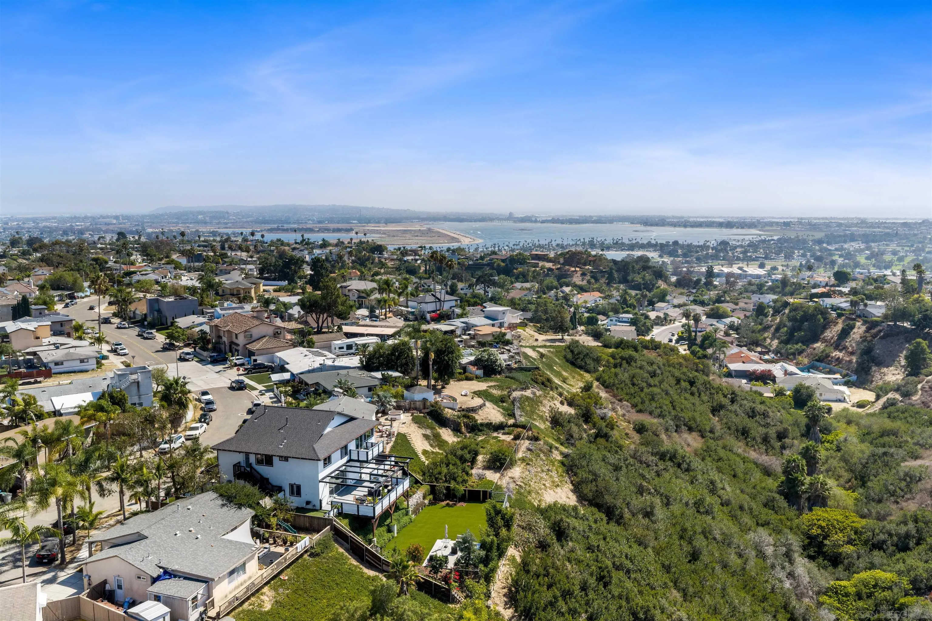 https://cdn.realtyfeed.com/cdn/127/260019091/cb1f1ee4fb87ed3f389481d417c7f76a.webp