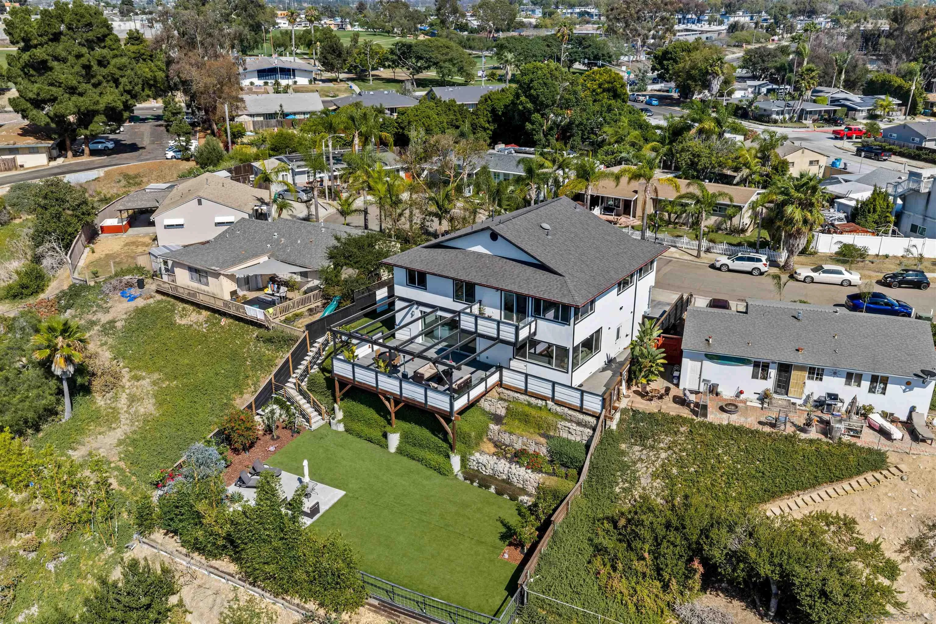 https://cdn.realtyfeed.com/cdn/127/260019091/dc7324439b7bf1bdf2b09dea737a42cd.webp