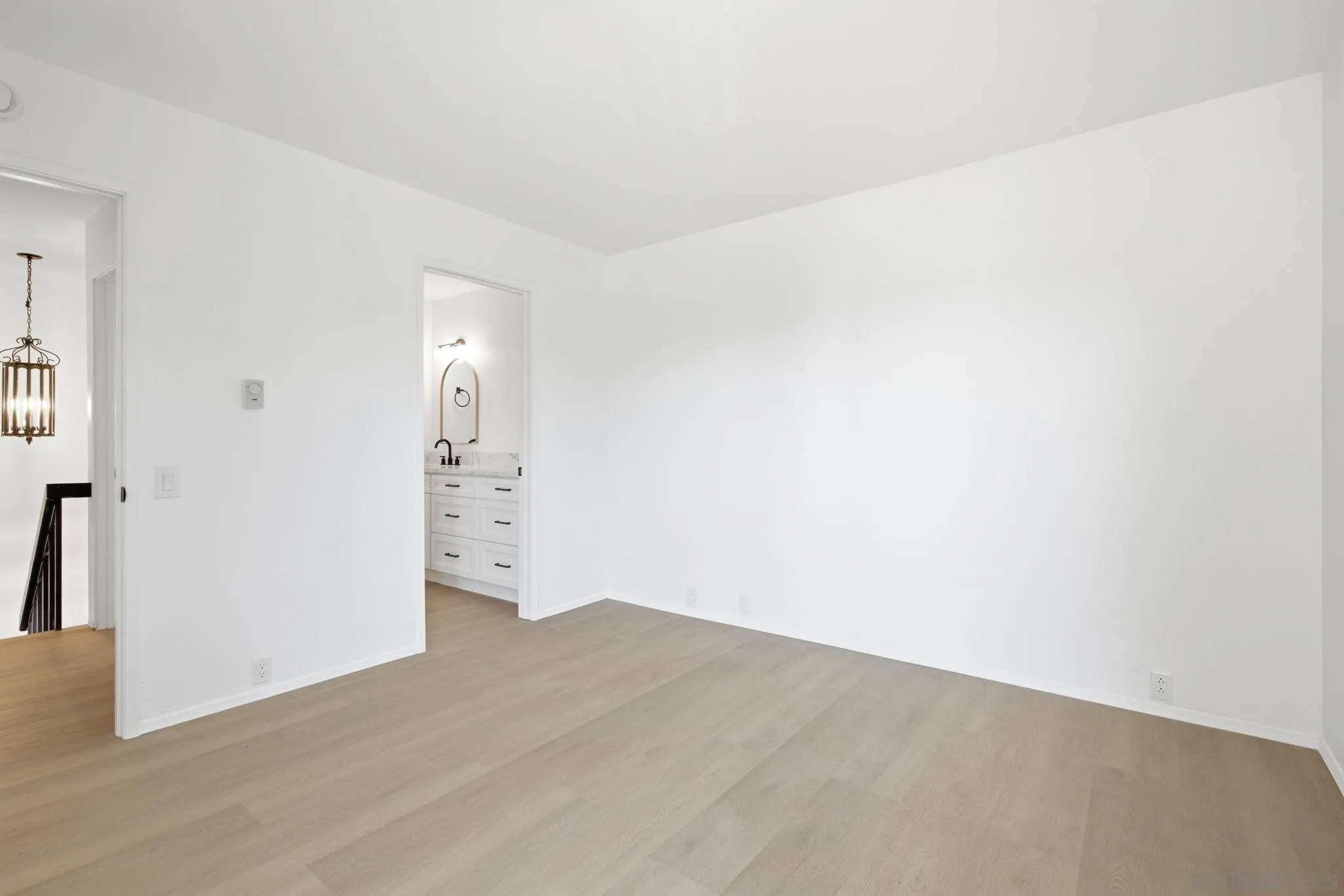 Photo #13: 260019092 Listing: Photo #13