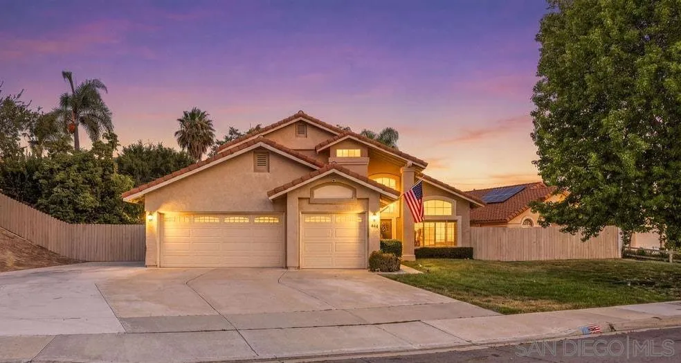 844 Rio Claro, Oceanside, CA 92057 - Main photo, Oceanside, CA