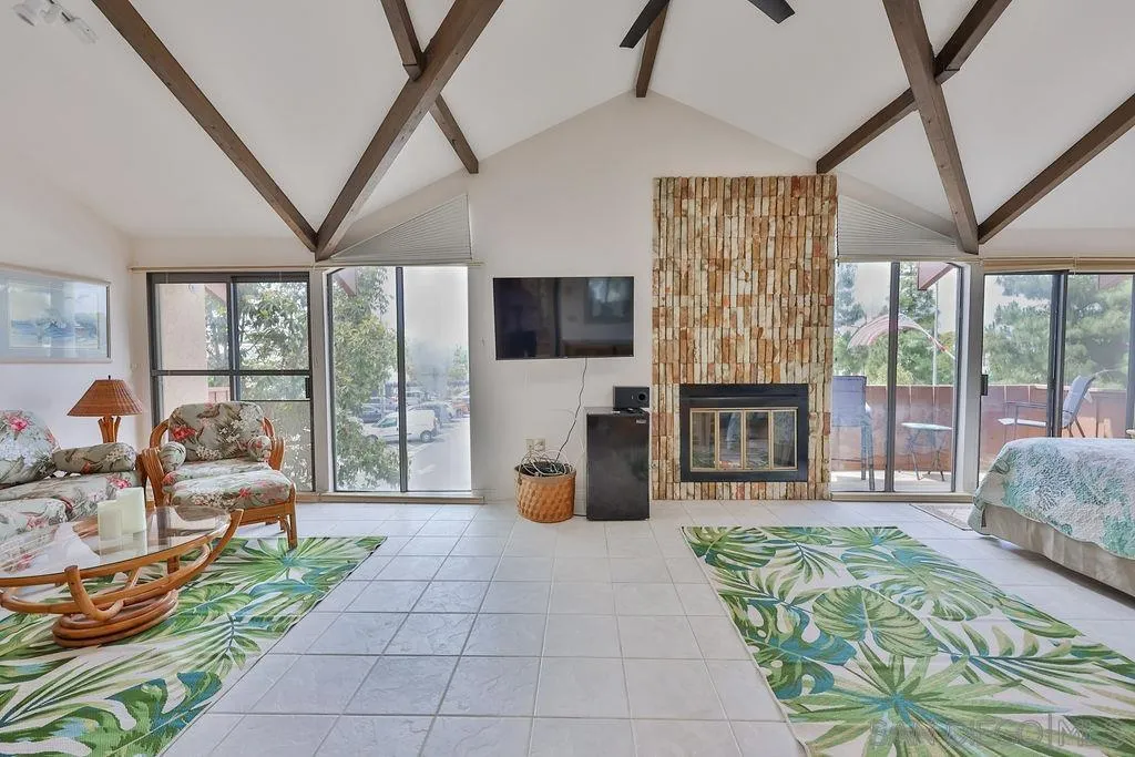 https://cdn.realtyfeed.com/cdn/127/260019094/22cc5599692e46ad56fec6f376655d13.webp
