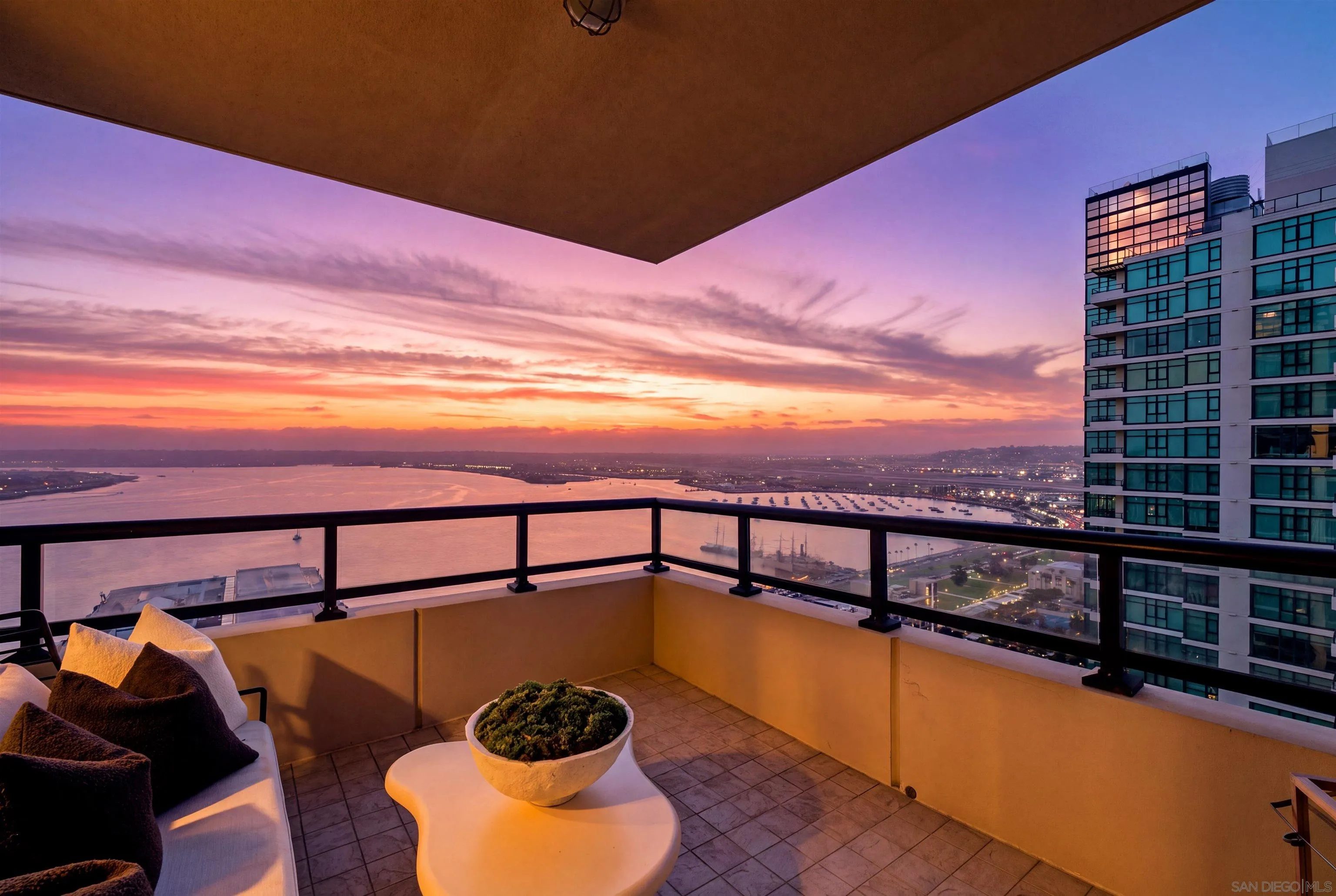 1199 Pacific Unit 3401, San Diego, CA 92101 - Photo 5 of 46, San Diego, CA