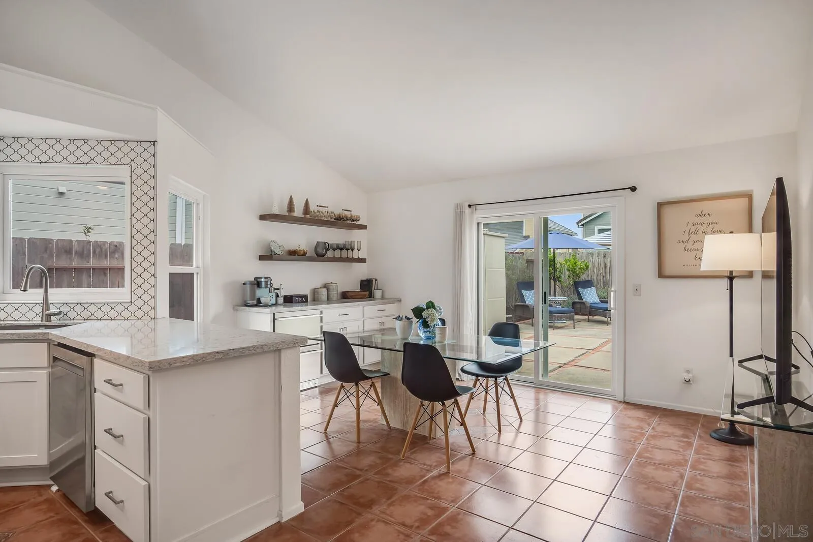 https://cdn.realtyfeed.com/cdn/127/260019098/0ccd6f852087a3d65d994645745acc5b.webp