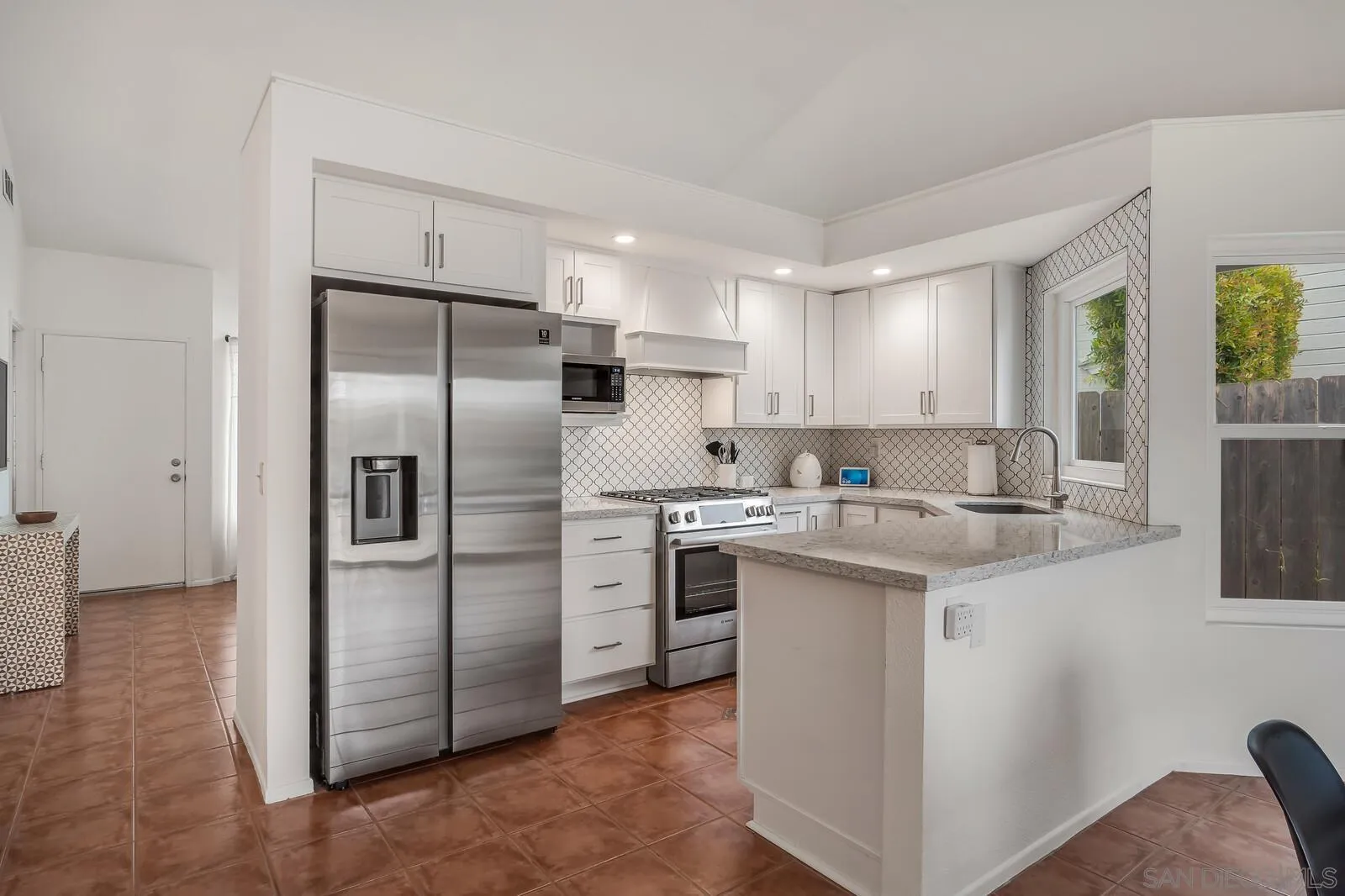 https://cdn.realtyfeed.com/cdn/127/260019098/0df1e820d3fd94e2aa7947fb8334053f.webp