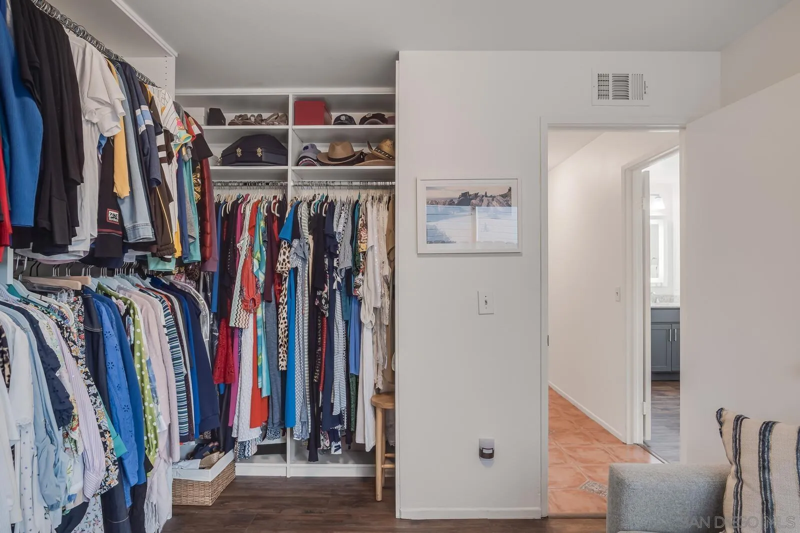 https://cdn.realtyfeed.com/cdn/127/260019098/7211965b117b702e8ba940a90179b55f.webp