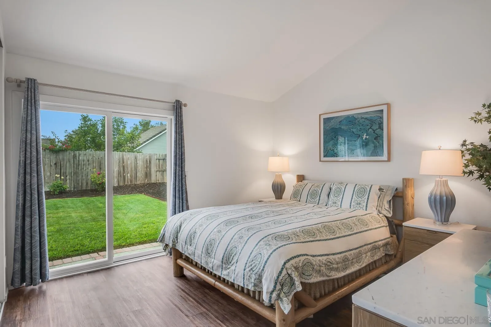 https://cdn.realtyfeed.com/cdn/127/260019098/c07c58af731d019e2aec6519d48fd755.webp