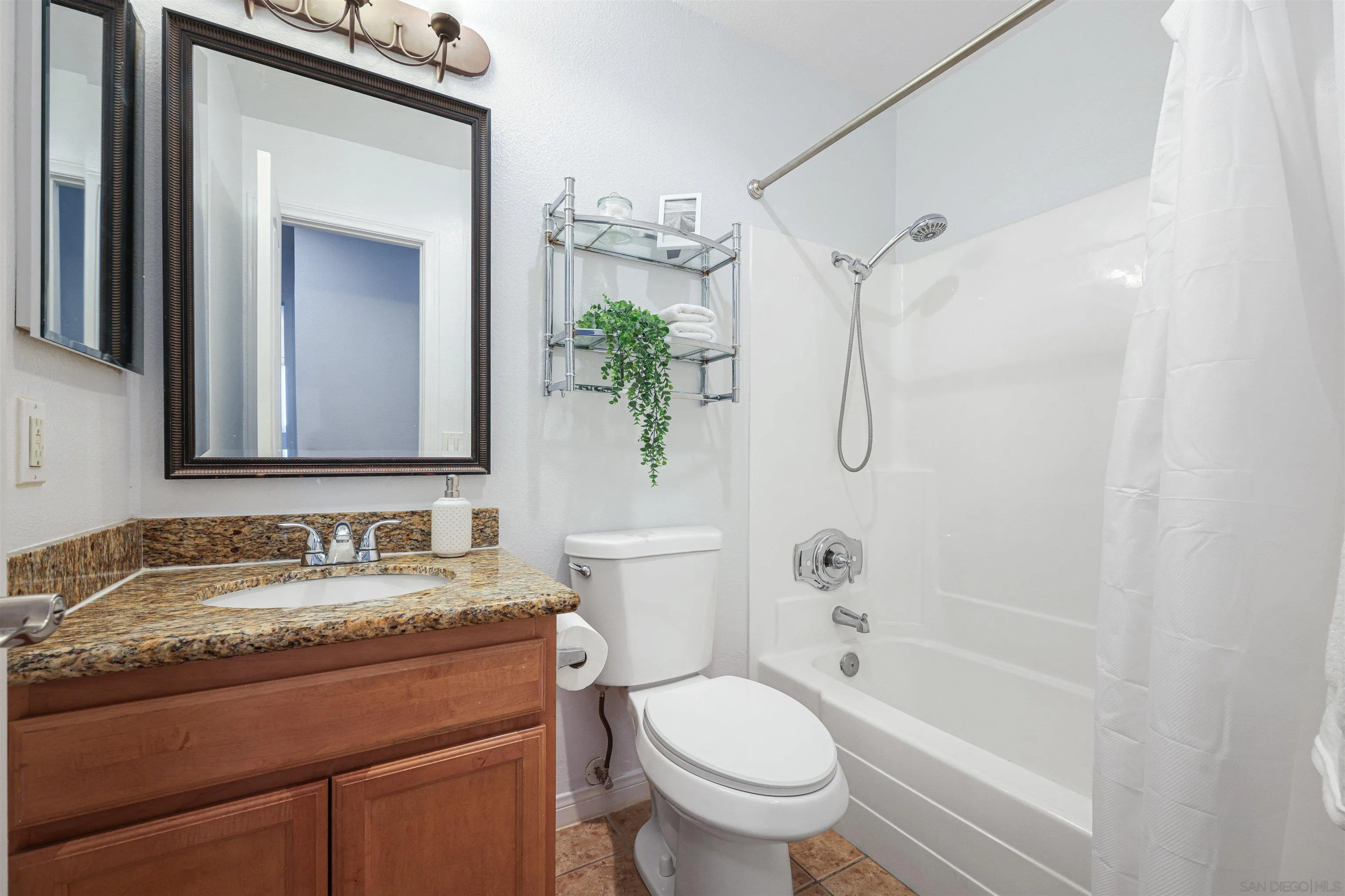 Photo #14: 2600191 Listing: Photo #14