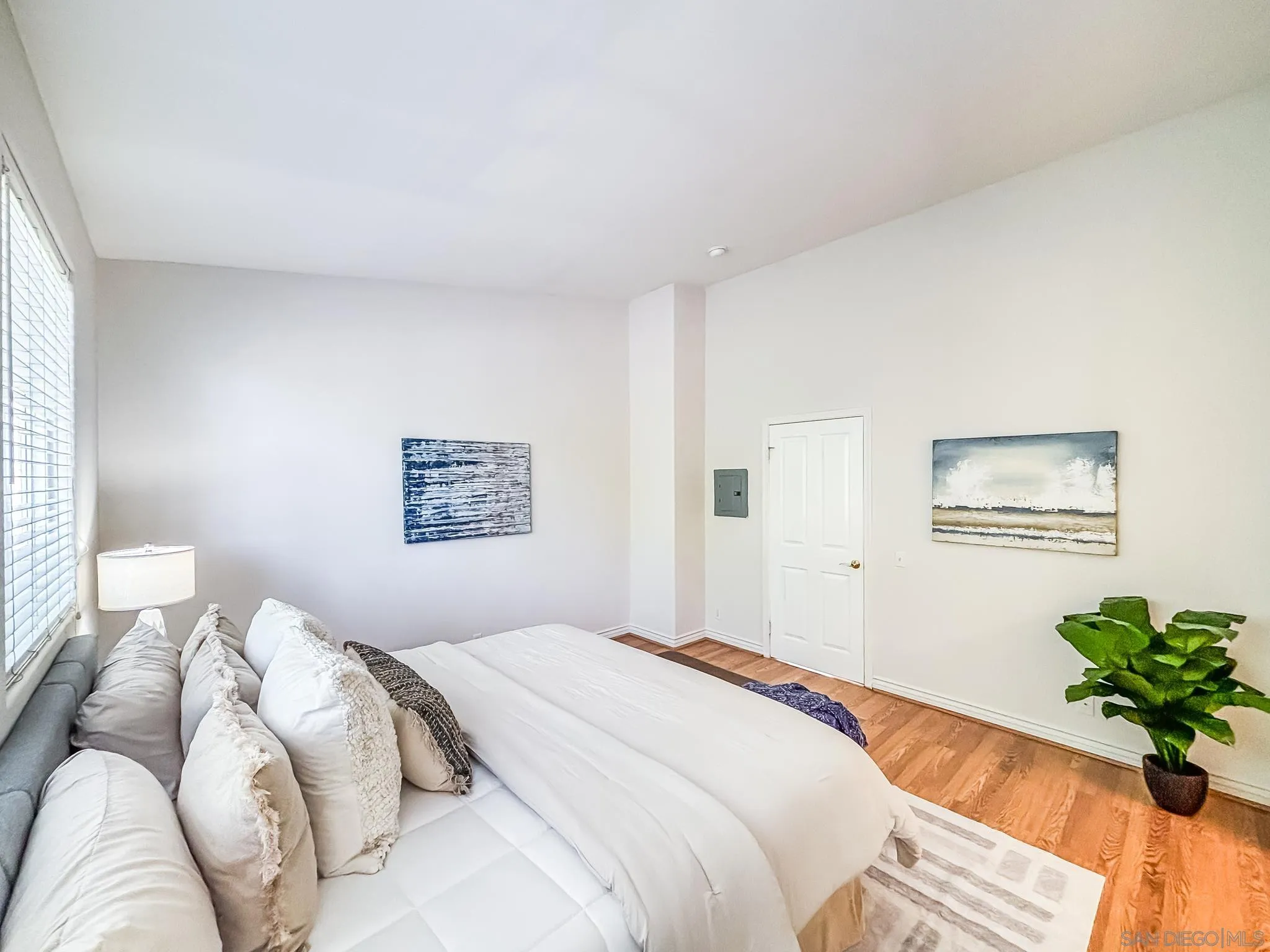 https://cdn.realtyfeed.com/cdn/127/260019101/01d6ef843de04ac235f7cfed90787422.webp