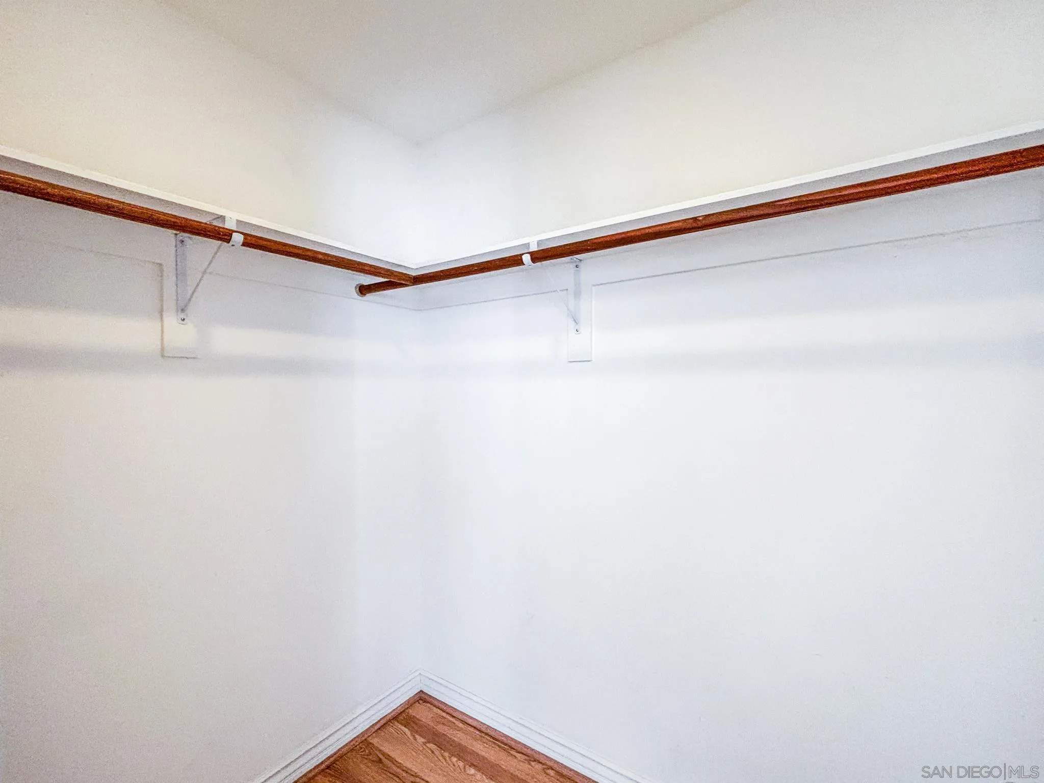 Photo #34: 260019101 Listing: Photo #34