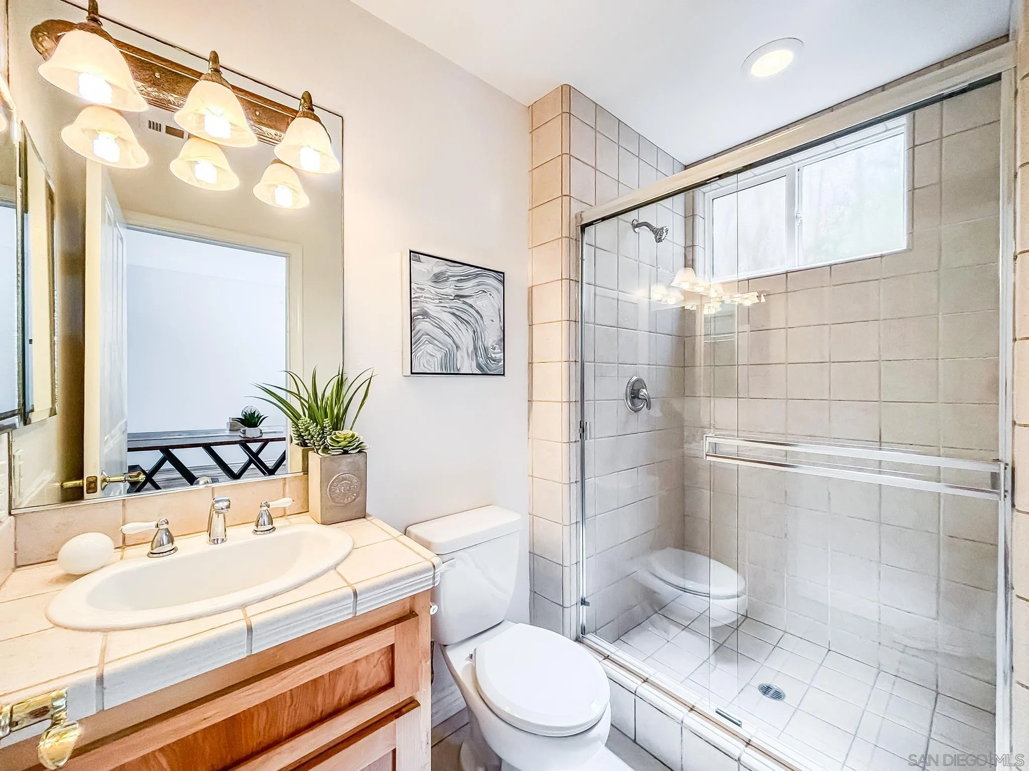 Photo #7: 260019101 Listing: Photo #7