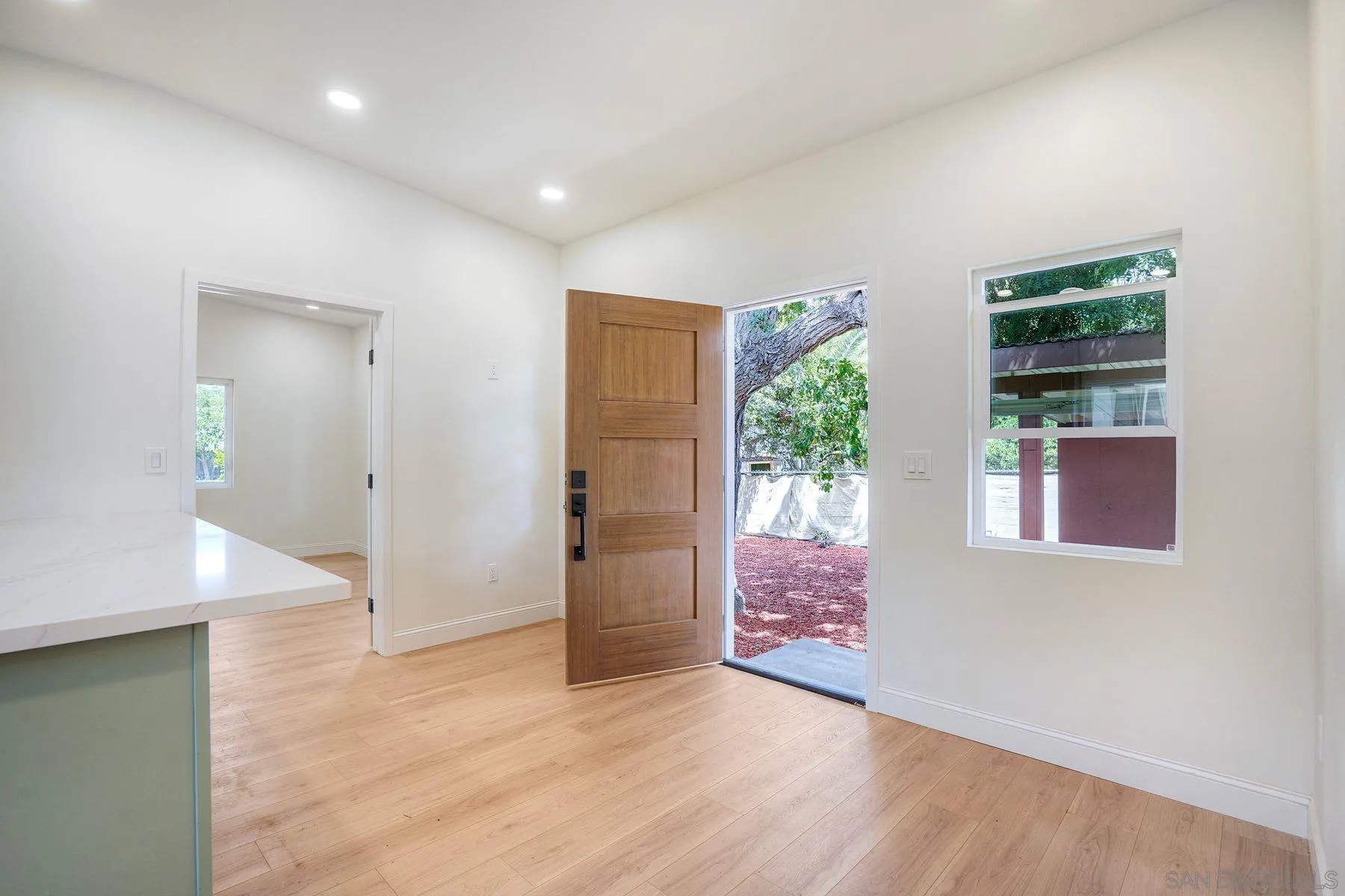 6942 Eberhart St, San Diego, CA 92115 - Photo 5 of 25, San Diego, CA
