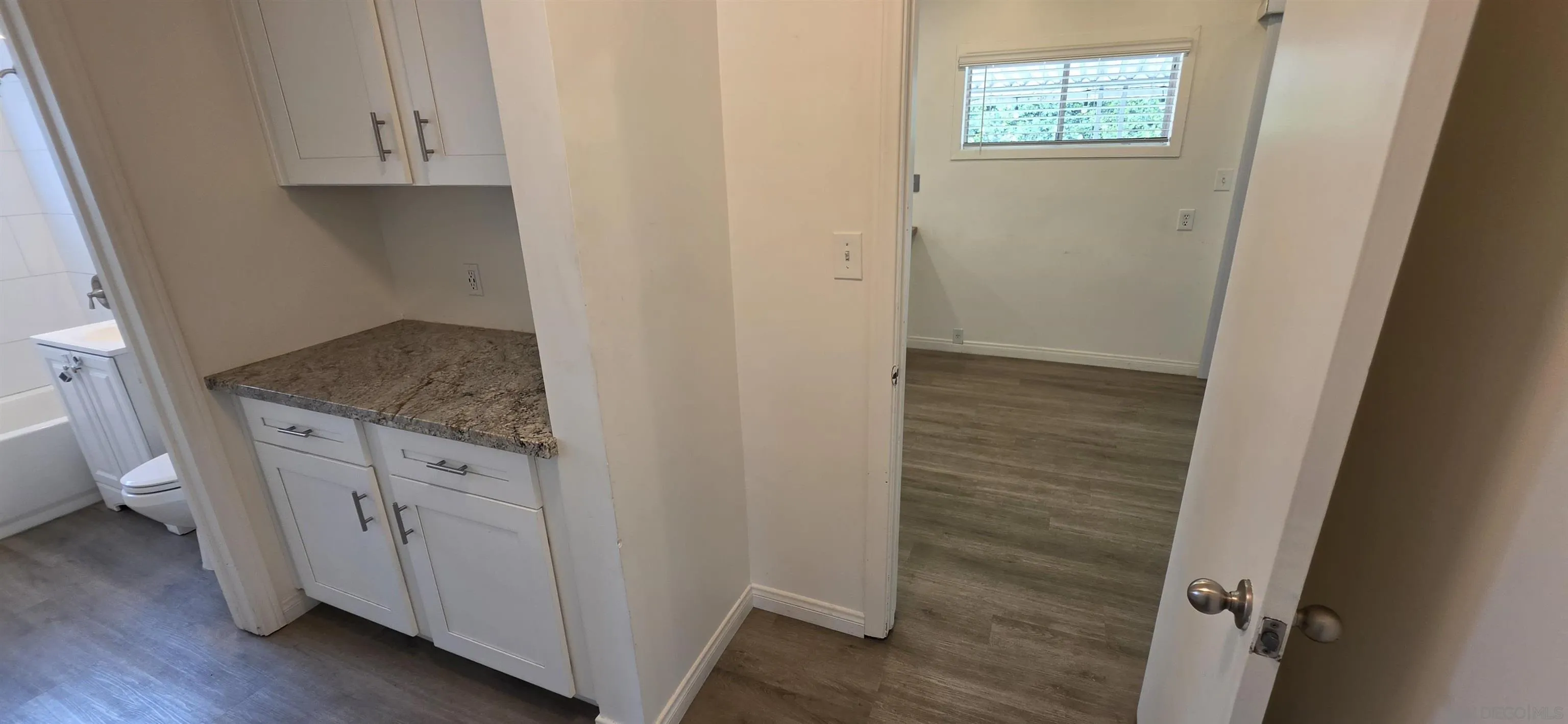 https://cdn.realtyfeed.com/cdn/127/260019104/8e338e1bec46d4844b51d537d2f497e4.webp