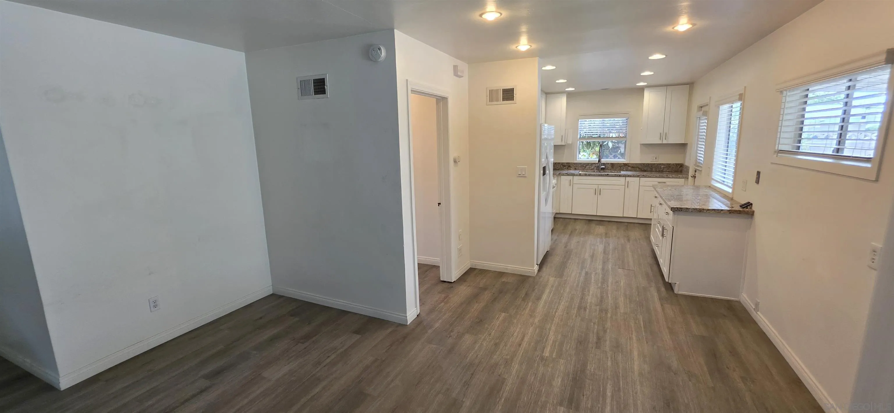 https://cdn.realtyfeed.com/cdn/127/260019104/8e69fe1d731e50036544b55eae64d5f5.webp