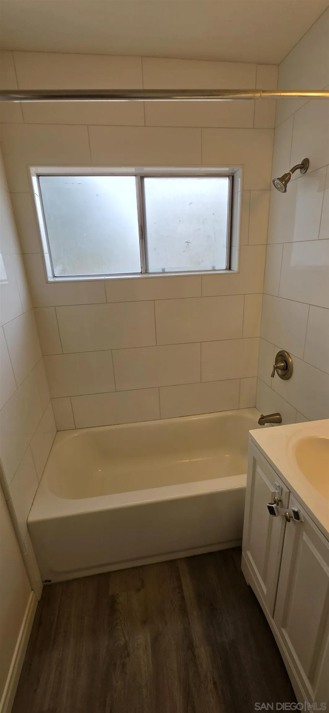https://cdn.realtyfeed.com/cdn/127/260019104/de6a9c4c65260e25d104f7bbc7042f1e.webp